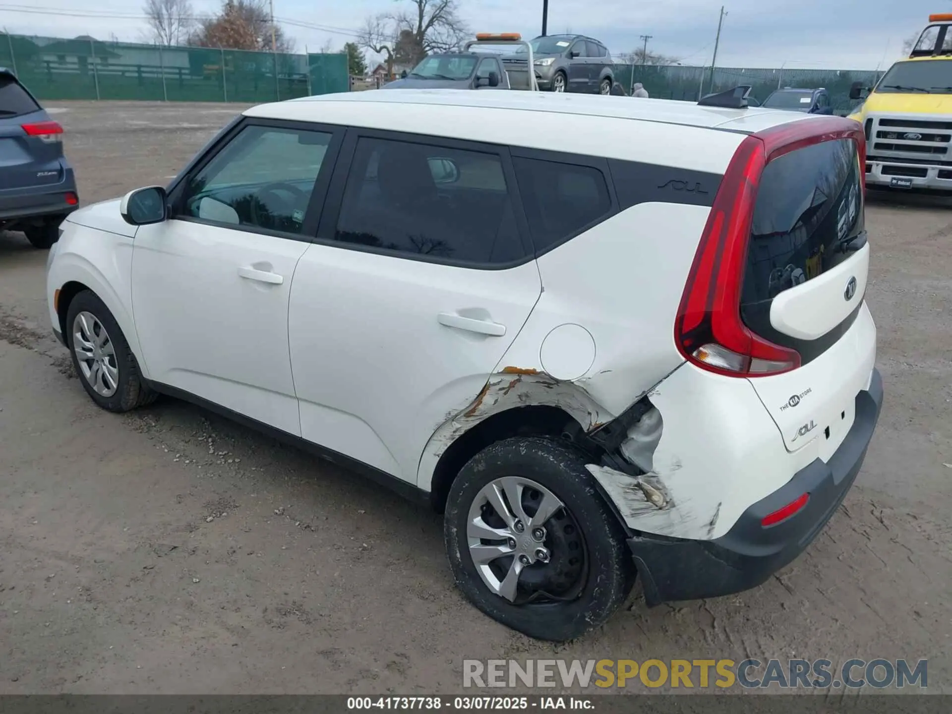 3 Photograph of a damaged car KNDJ23AU2M7143076 KIA SOUL 2021