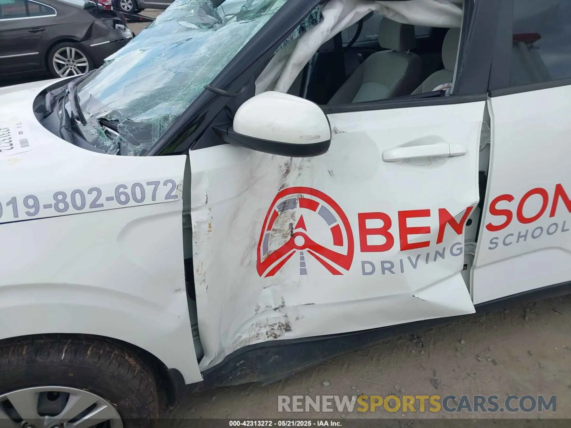 6 Photograph of a damaged car KNDJ23AU2M7143241 KIA SOUL 2021