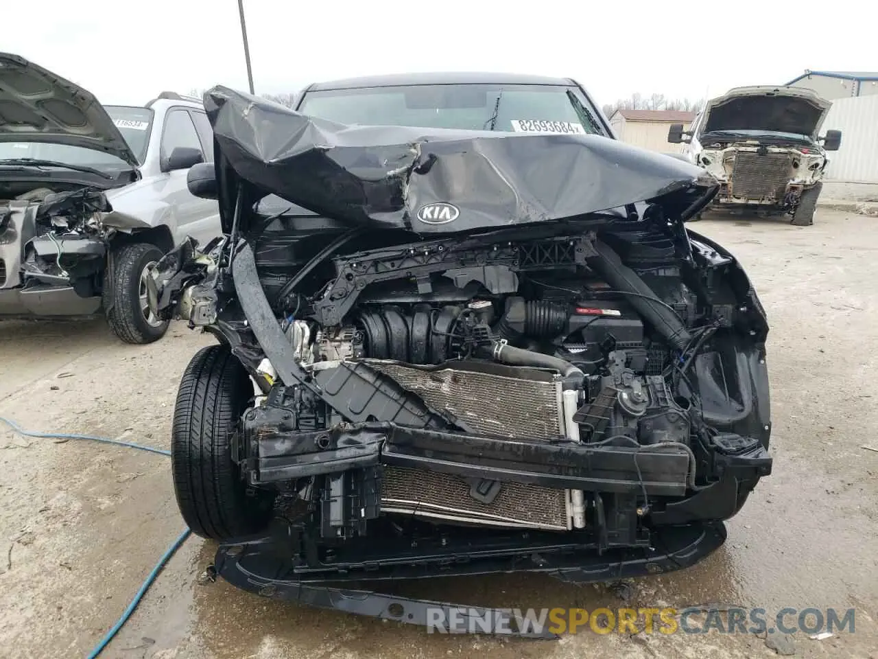 5 Photograph of a damaged car KNDJ23AU4M7736471 KIA SOUL 2021