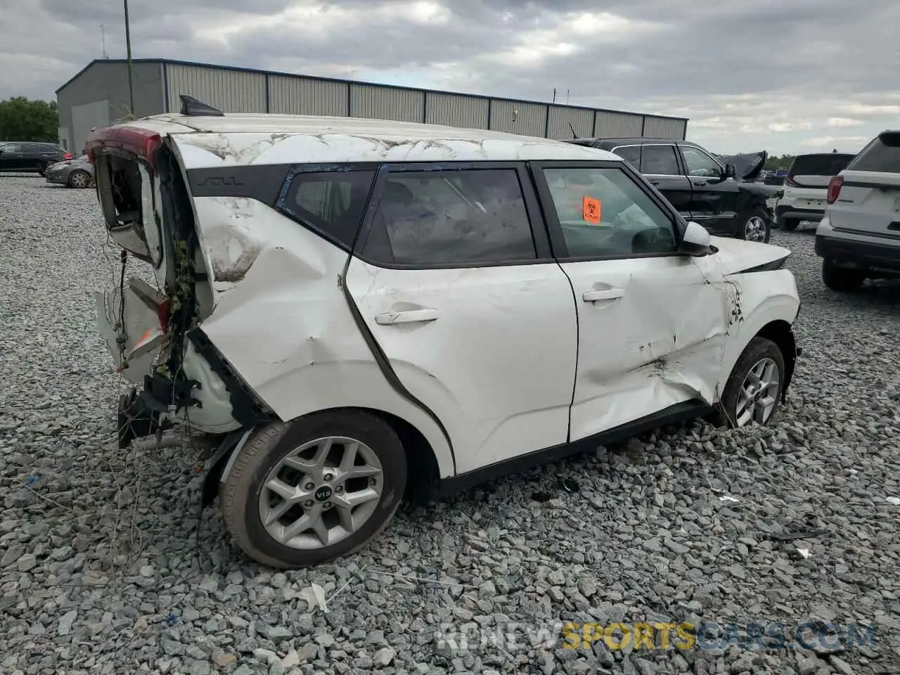 3 Photograph of a damaged car KNDJ23AU4M7751584 KIA SOUL 2021