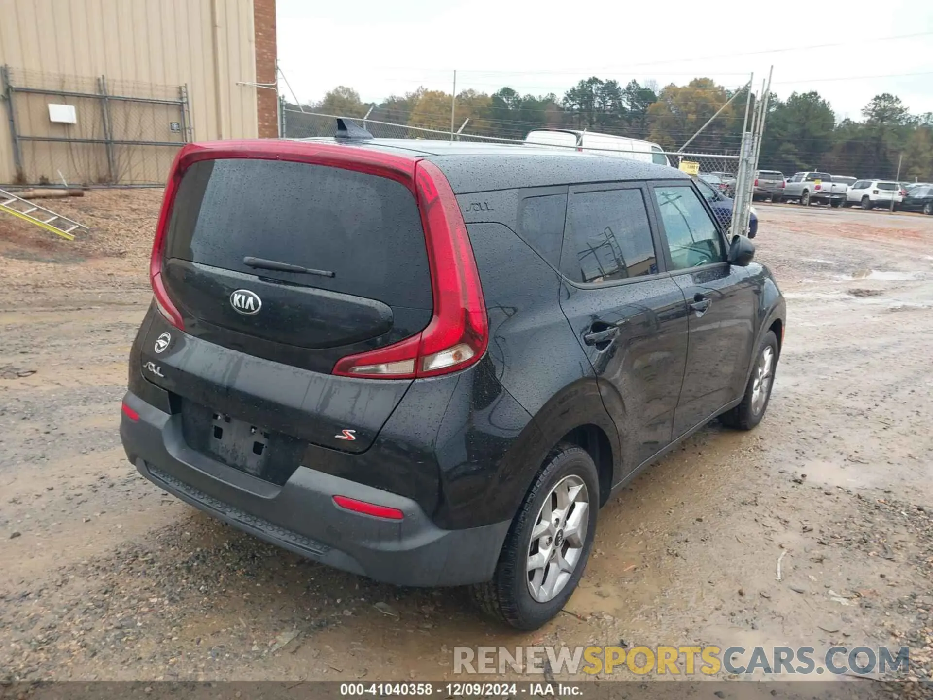 4 Photograph of a damaged car KNDJ23AU4M7781538 KIA SOUL 2021
