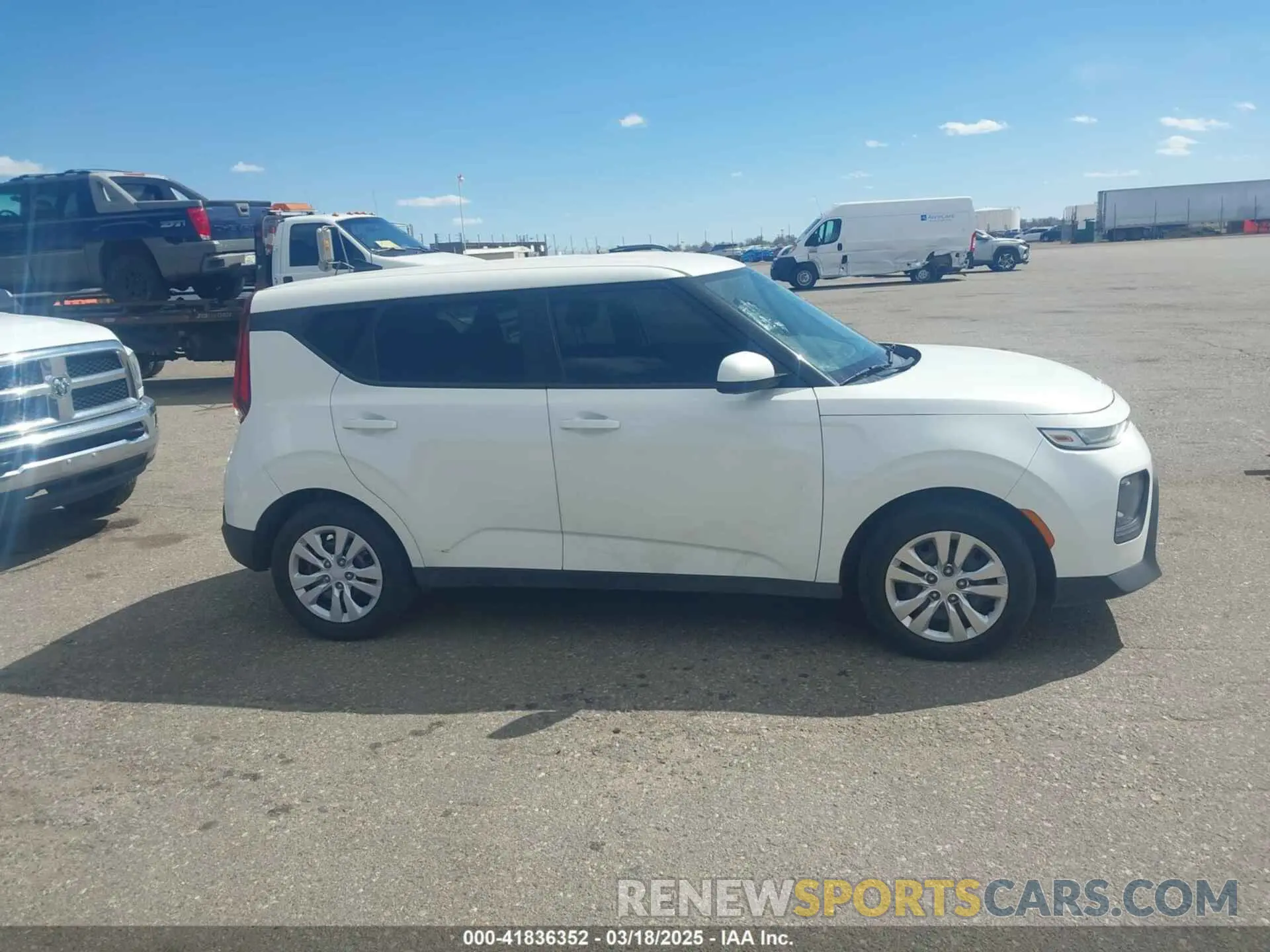 13 Photograph of a damaged car KNDJ23AU5M7736690 KIA SOUL 2021