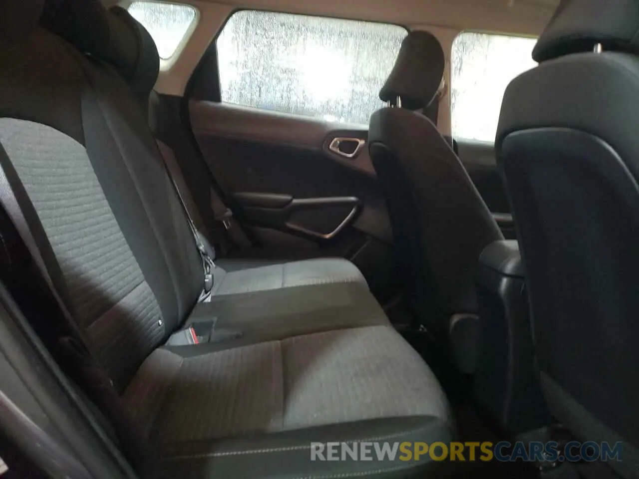 11 Фотография поврежденного автомобиля KNDJ23AU5M7773741 KIA SOUL 2021