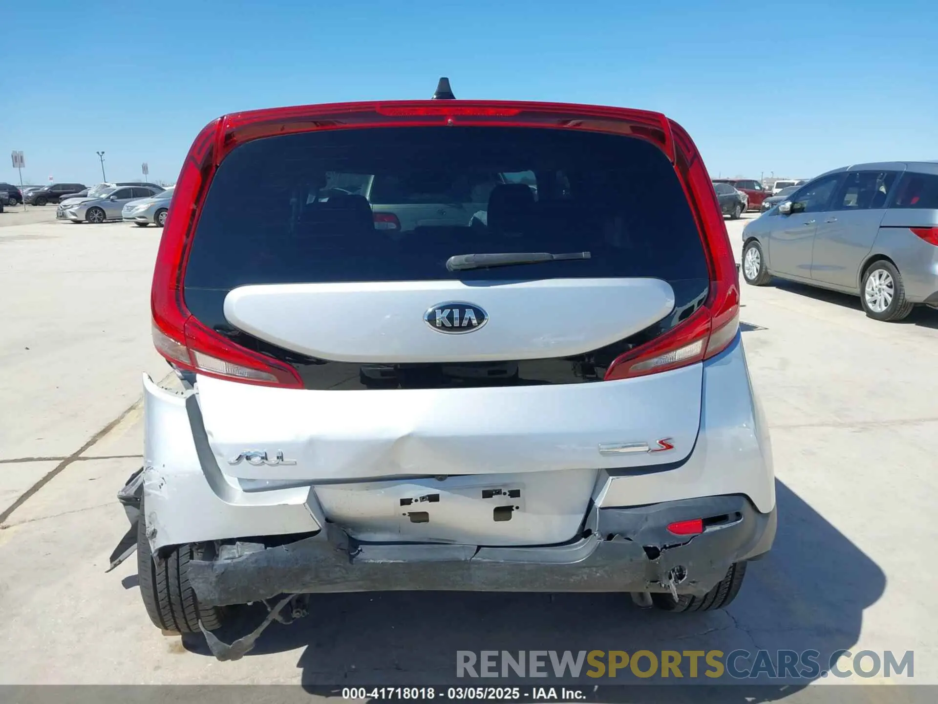 15 Photograph of a damaged car KNDJ23AU5M7795528 KIA SOUL 2021