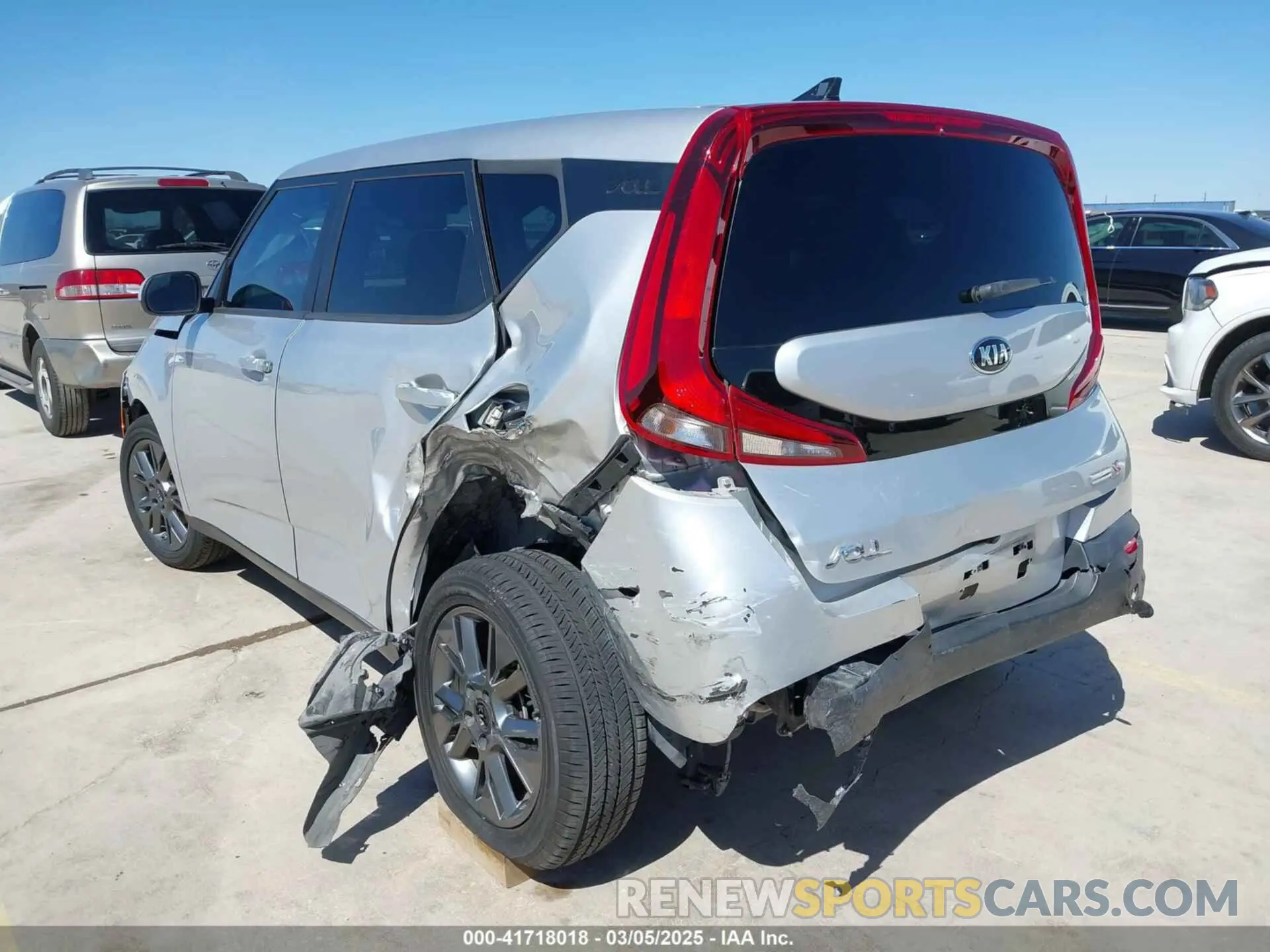 3 Photograph of a damaged car KNDJ23AU5M7795528 KIA SOUL 2021