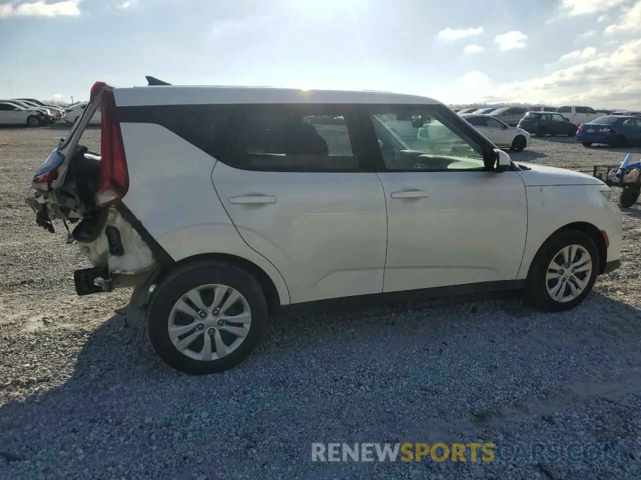 3 Фотография поврежденного автомобиля KNDJ23AU6M7138656 KIA SOUL 2021