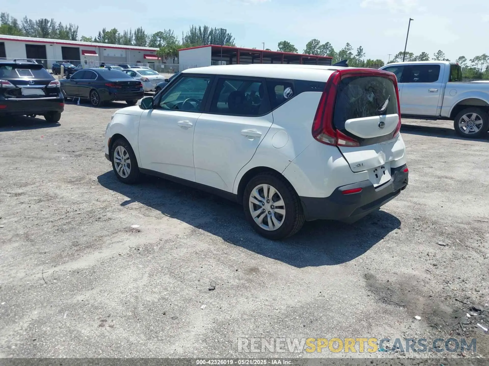 3 Photograph of a damaged car KNDJ23AU6M7146076 KIA SOUL 2021