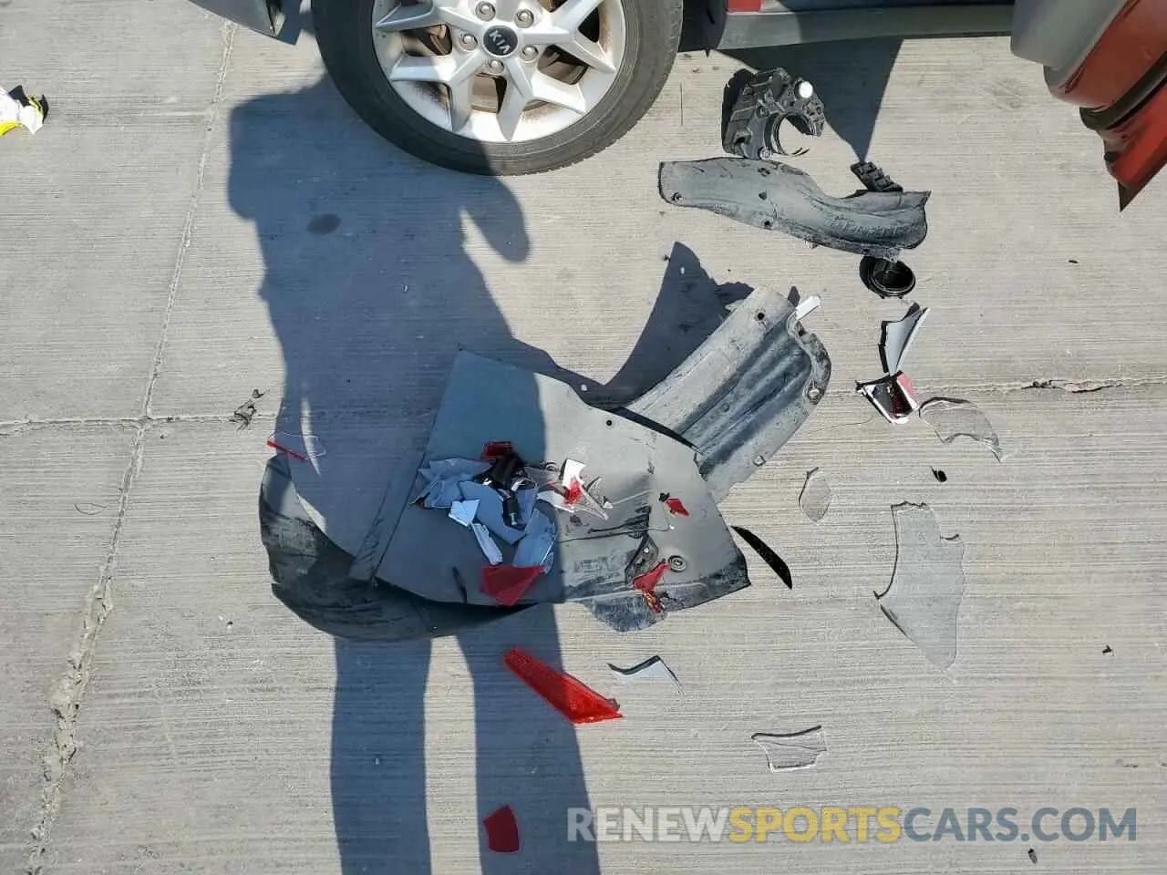 13 Photograph of a damaged car KNDJ23AU6M7769990 KIA SOUL 2021