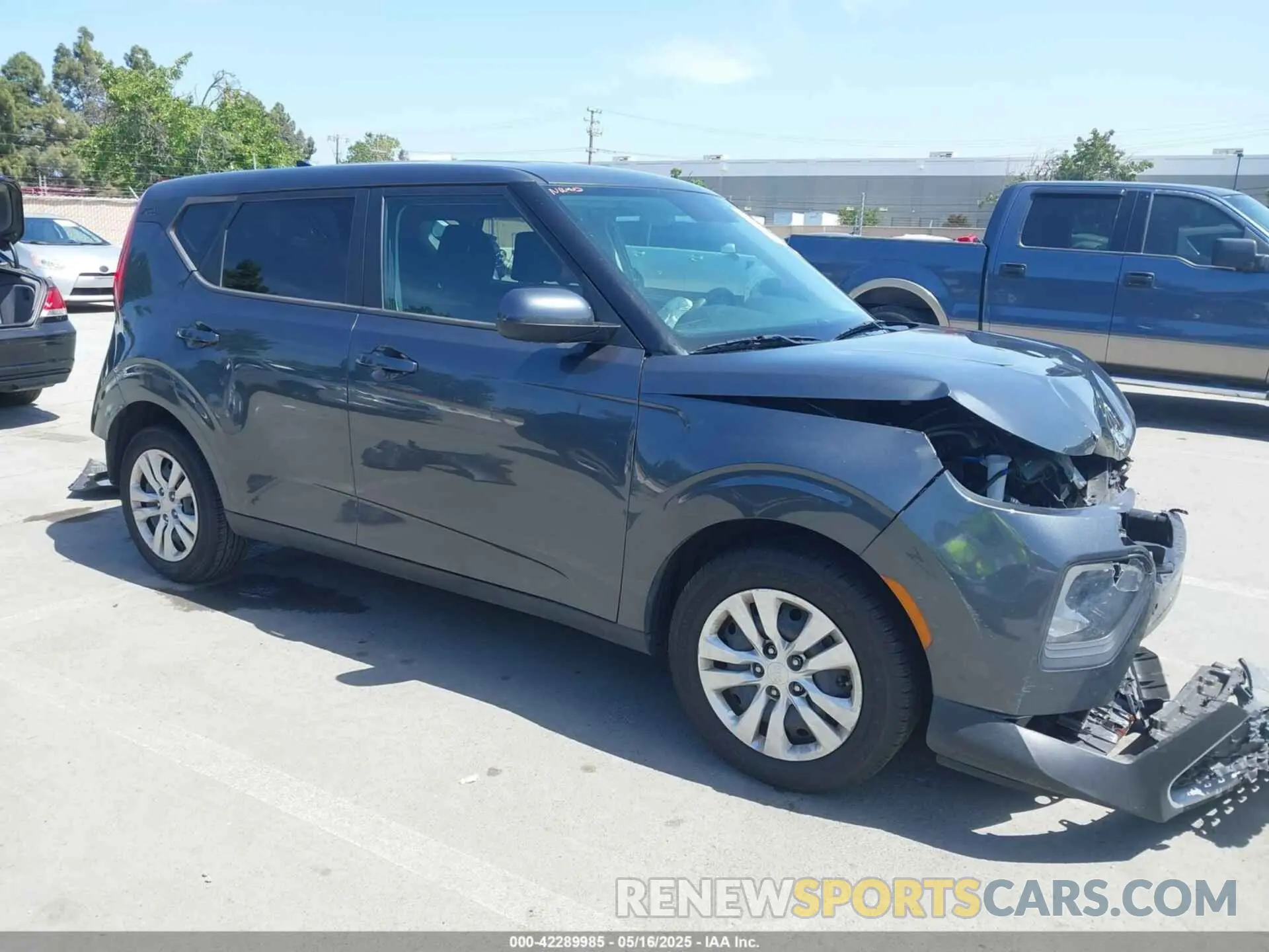 1 Photograph of a damaged car KNDJ23AU6M7785168 KIA SOUL 2021
