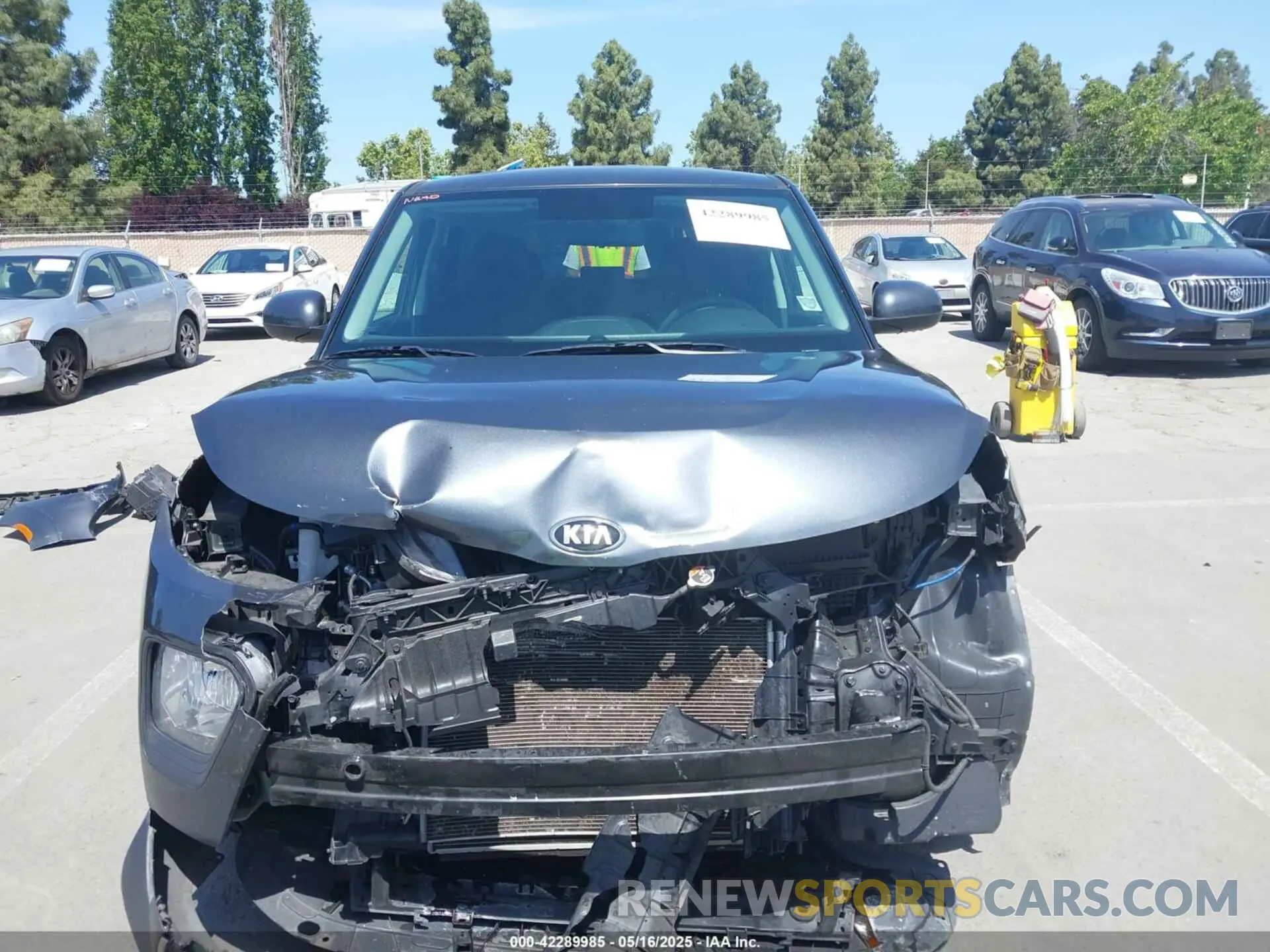 12 Photograph of a damaged car KNDJ23AU6M7785168 KIA SOUL 2021