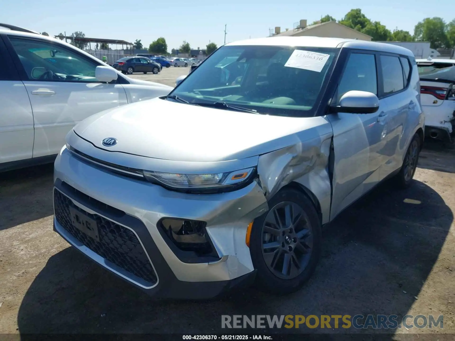 2 Фотография поврежденного автомобиля KNDJ23AU6M7793805 KIA SOUL 2021