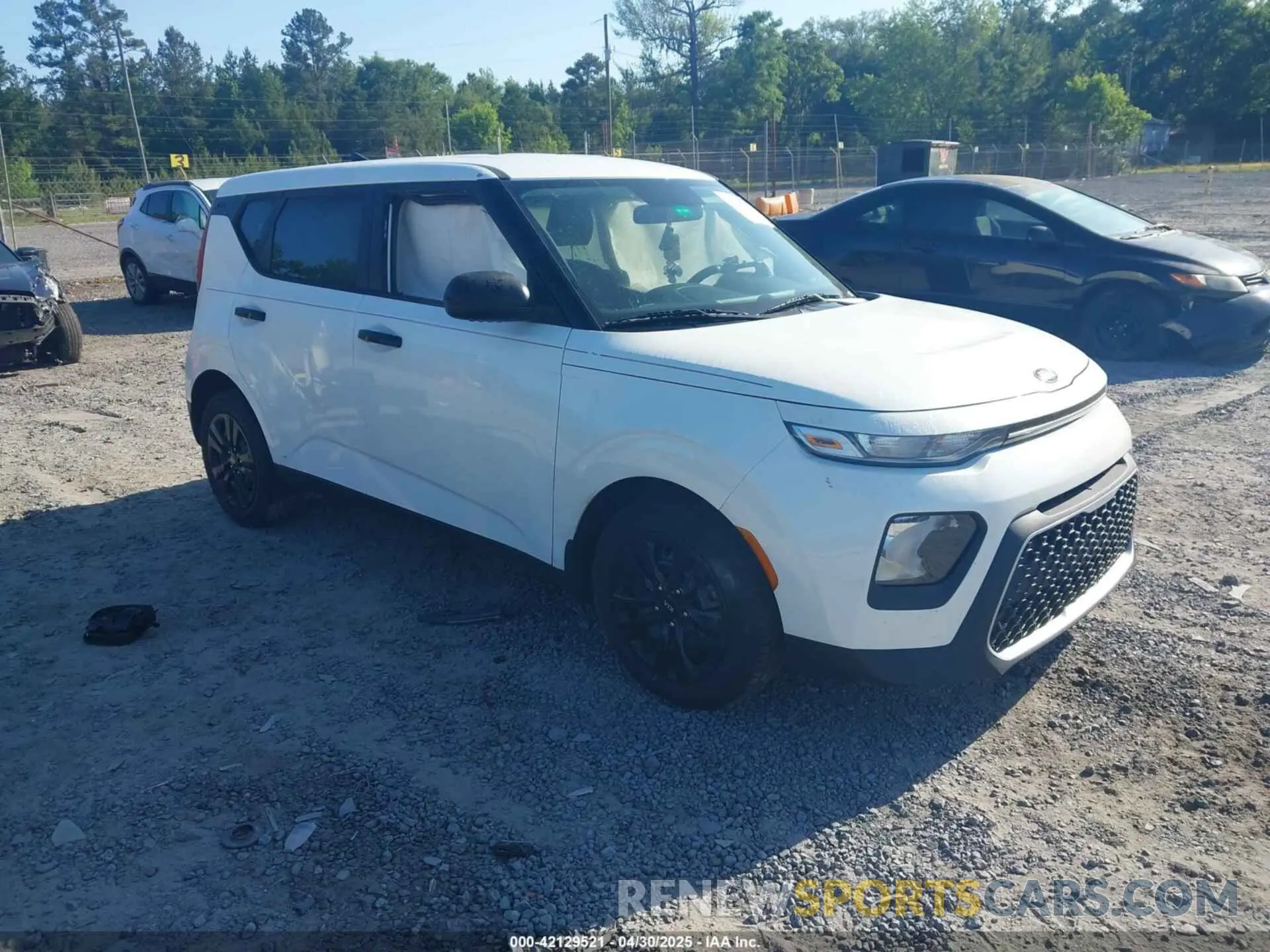 1 Photograph of a damaged car KNDJ23AU7M7143705 KIA SOUL 2021