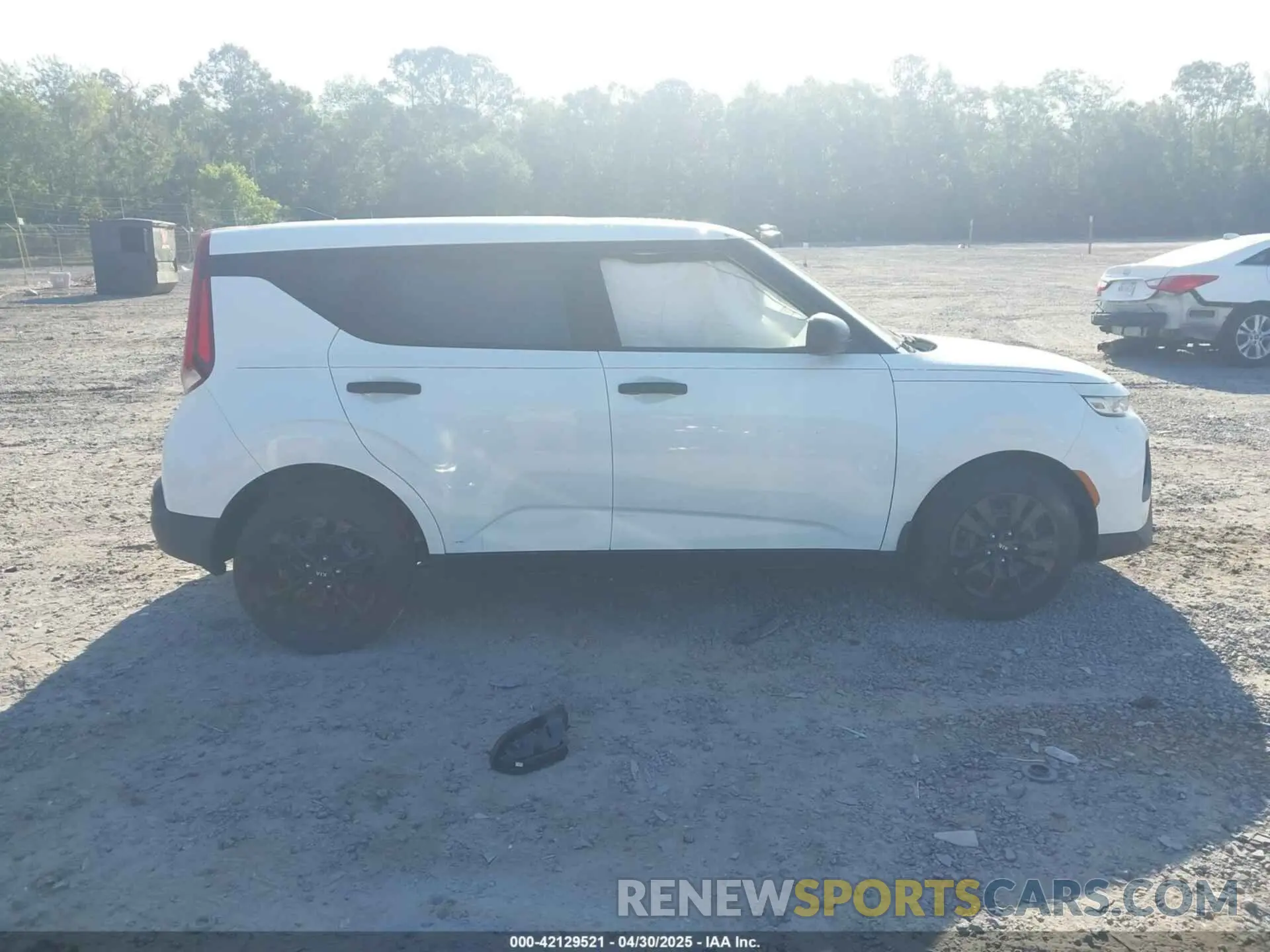 13 Photograph of a damaged car KNDJ23AU7M7143705 KIA SOUL 2021