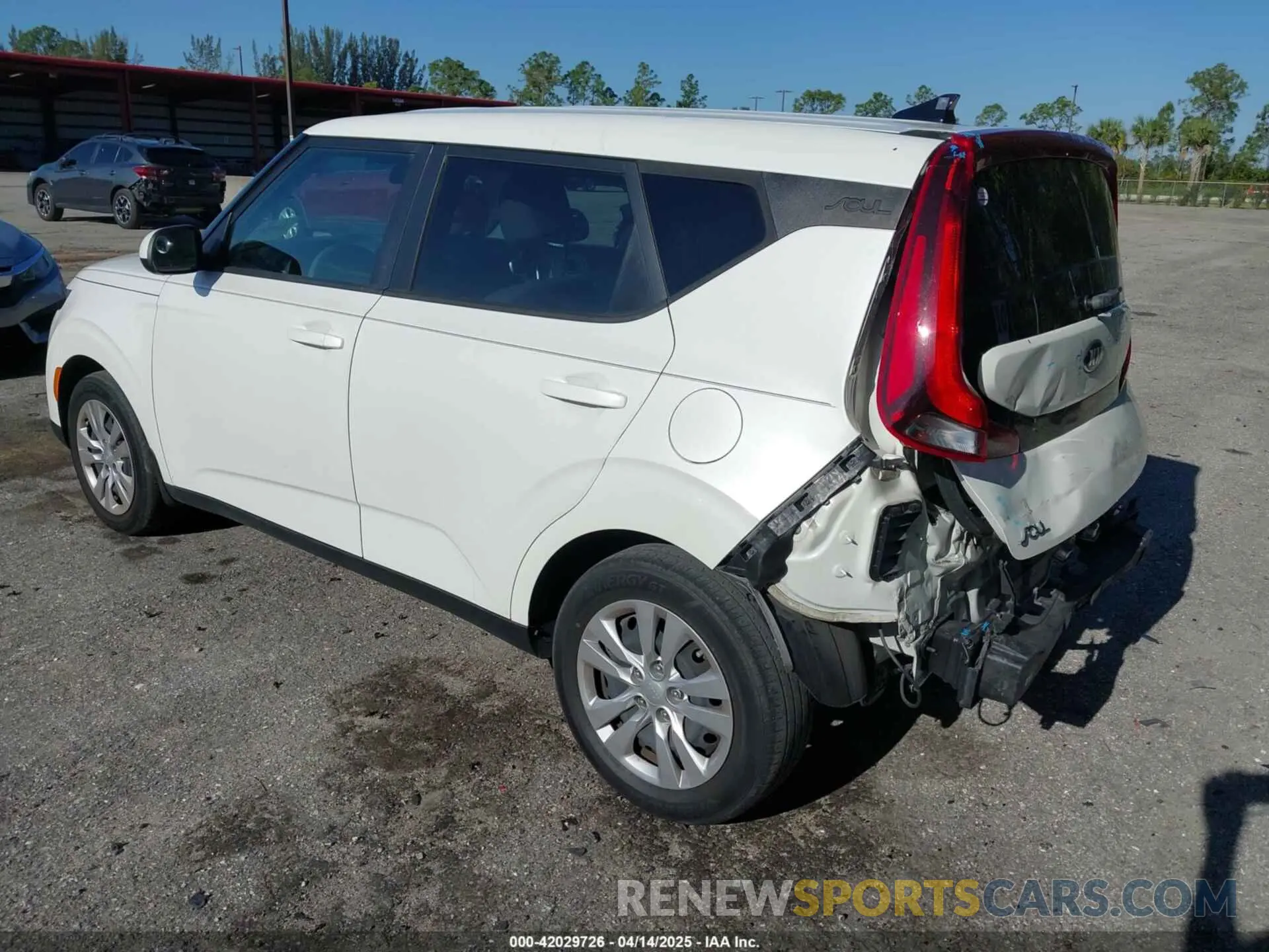 3 Photograph of a damaged car KNDJ23AU7M7737596 KIA SOUL 2021