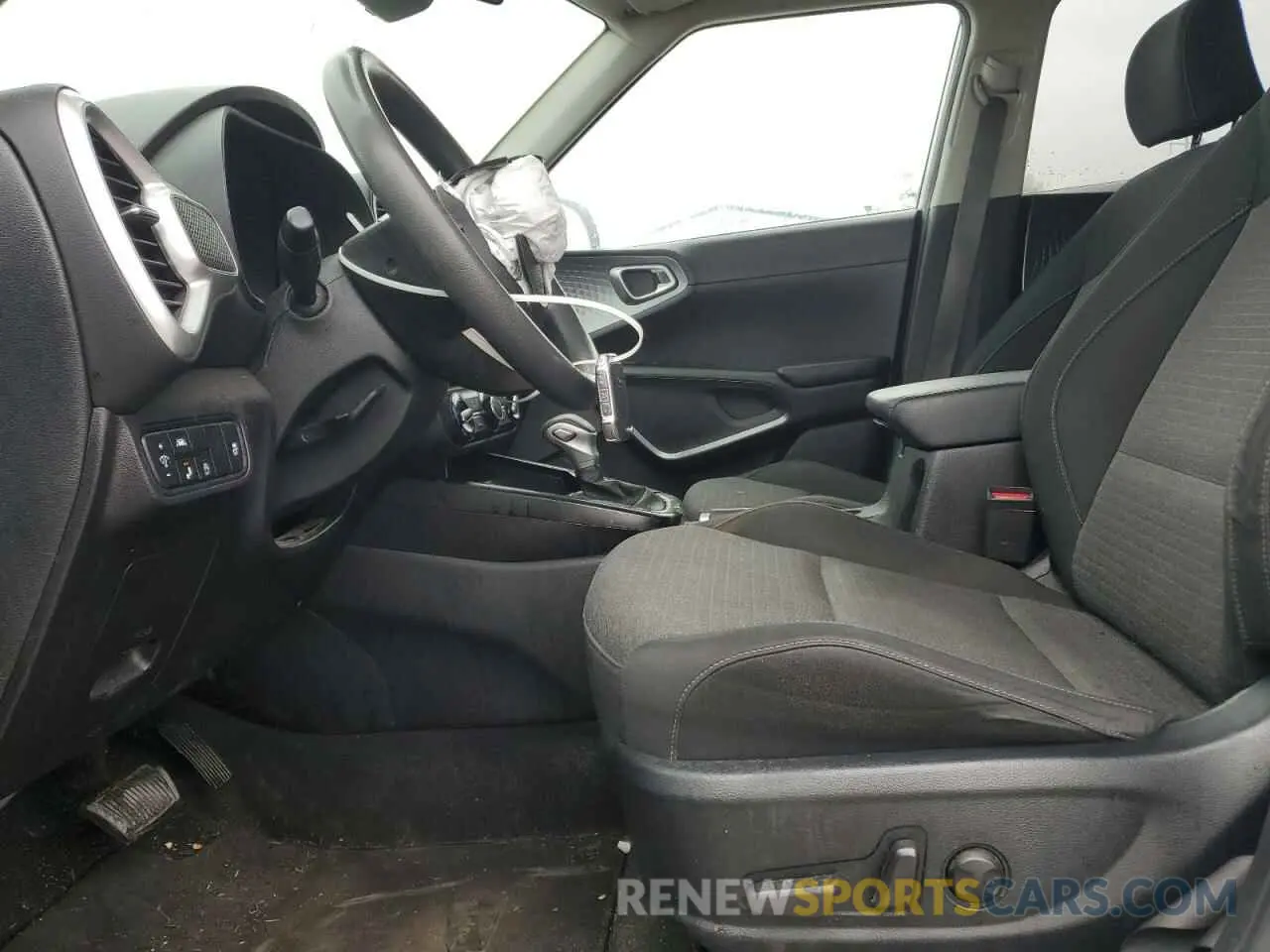 7 Photograph of a damaged car KNDJ23AU7M7793294 KIA SOUL 2021