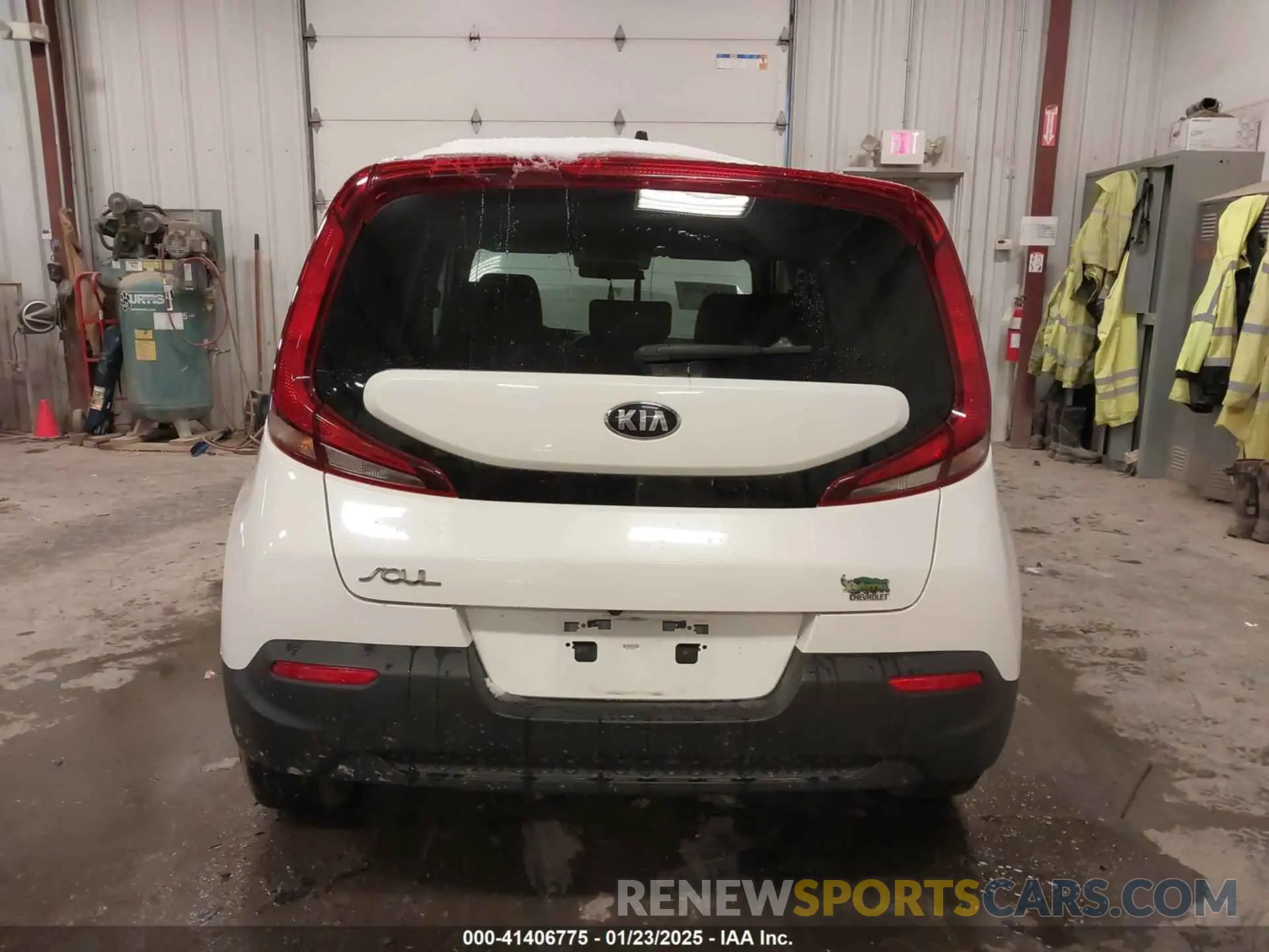 16 Фотография поврежденного автомобиля KNDJ23AU8M7144202 KIA SOUL 2021