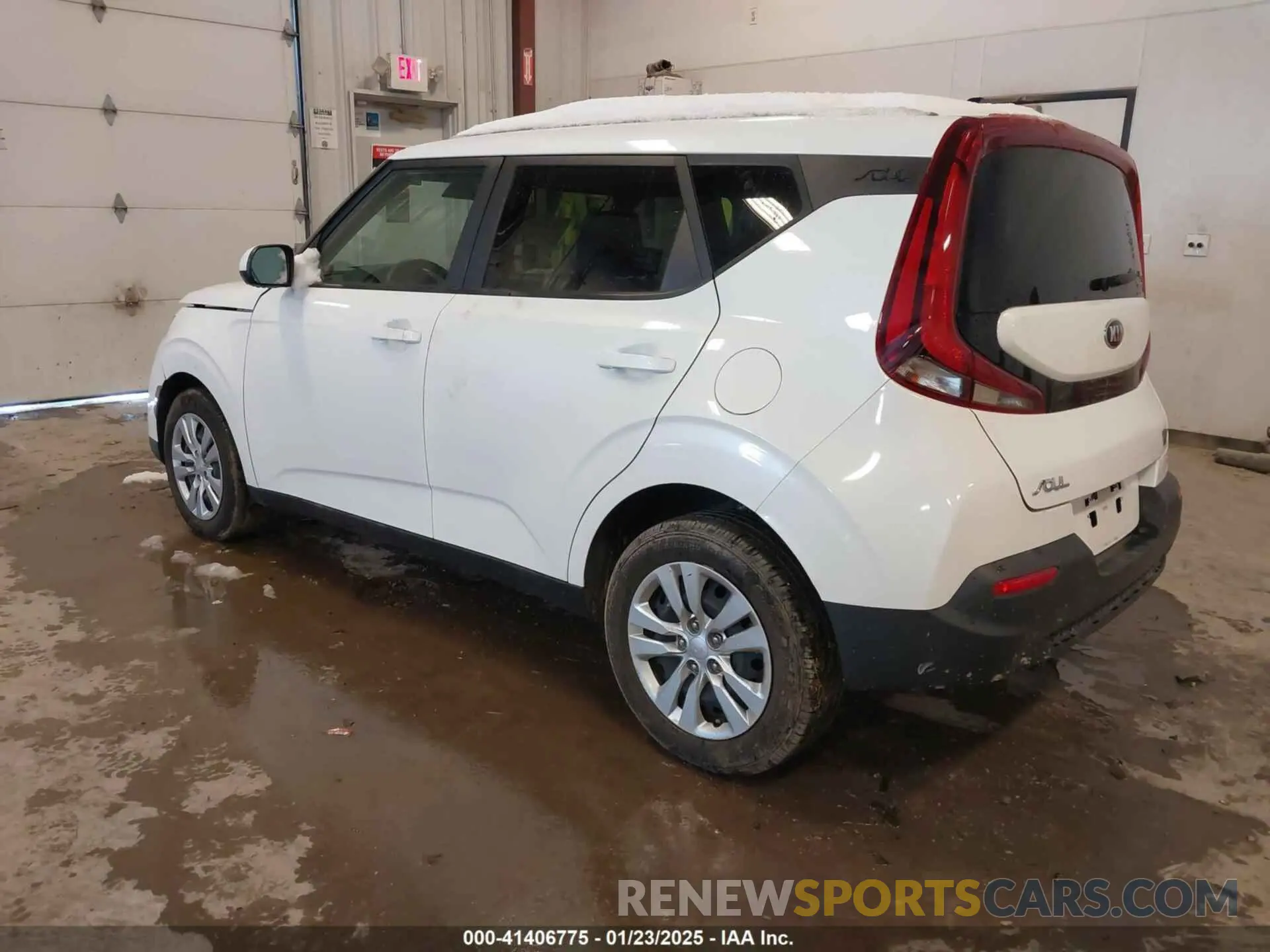 3 Фотография поврежденного автомобиля KNDJ23AU8M7144202 KIA SOUL 2021