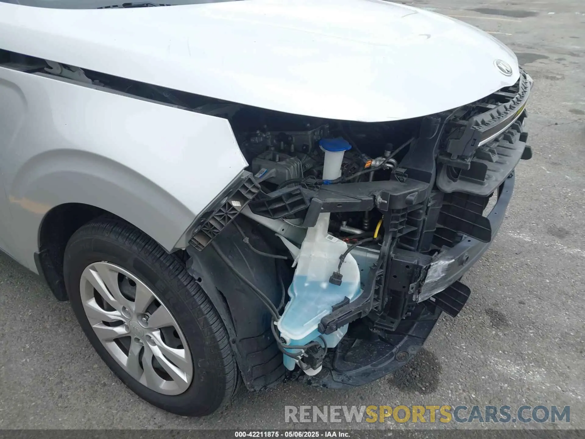 6 Photograph of a damaged car KNDJ23AU8M7784278 KIA SOUL 2021