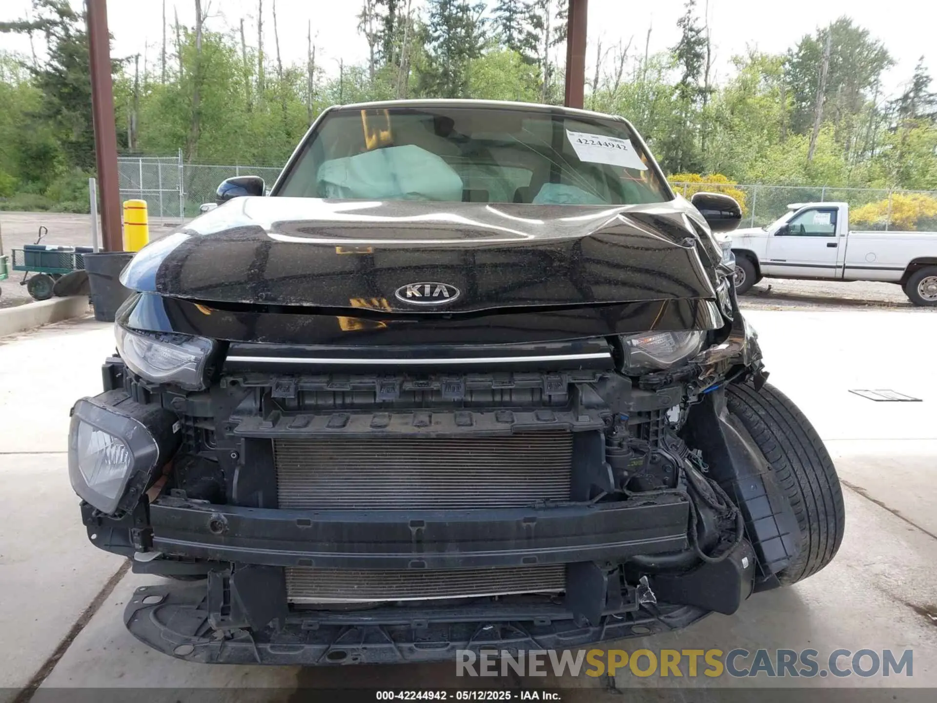 12 Photograph of a damaged car KNDJ23AU9M7125254 KIA SOUL 2021
