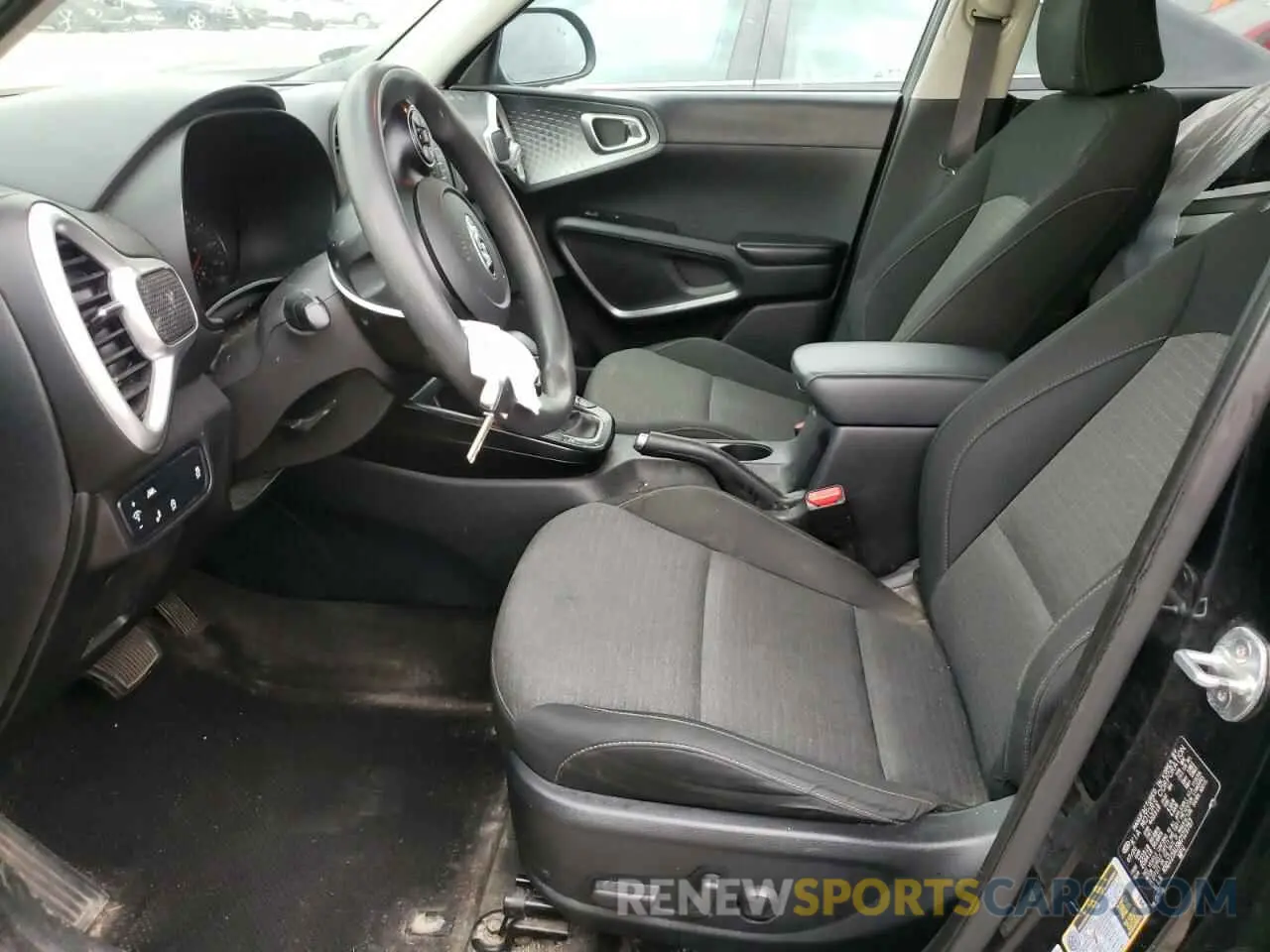 7 Photograph of a damaged car KNDJ23AU9M7129787 KIA SOUL 2021