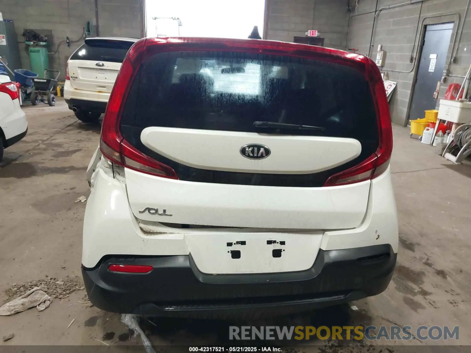 16 Photograph of a damaged car KNDJ23AU9M7759180 KIA SOUL 2021