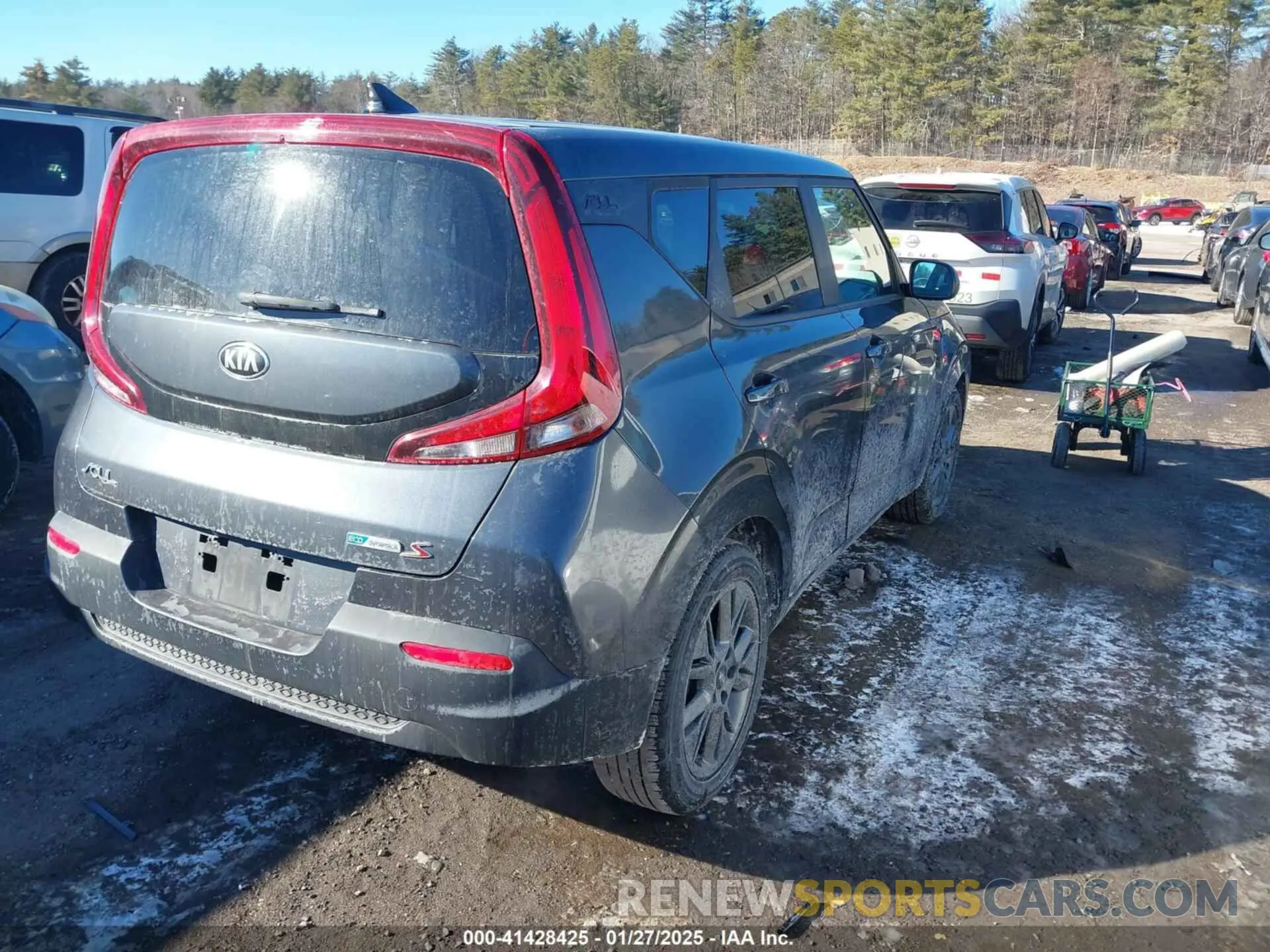 4 Photograph of a damaged car KNDJ23AU9M7794687 KIA SOUL 2021