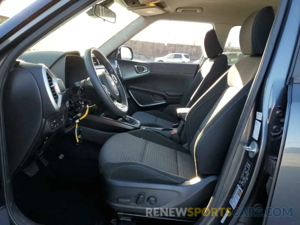 7 Photograph of a damaged car KNDJ23AUXM7794830 KIA SOUL 2021