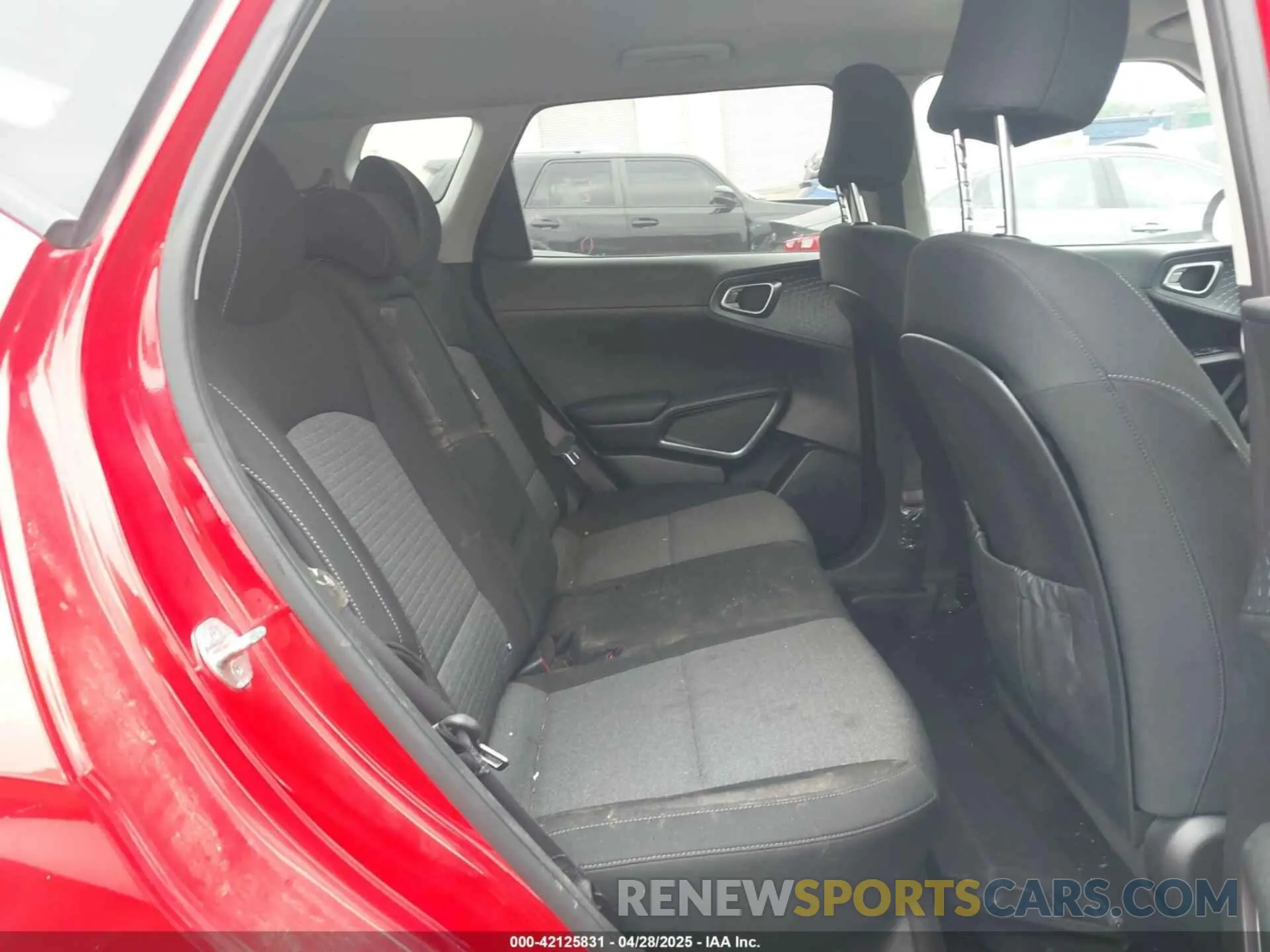 8 Photograph of a damaged car KNDJ33AU9M7140611 KIA SOUL 2021