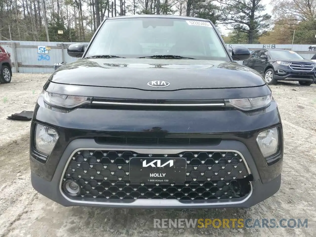 5 Photograph of a damaged car KNDJ33AU9M7763274 KIA SOUL 2021