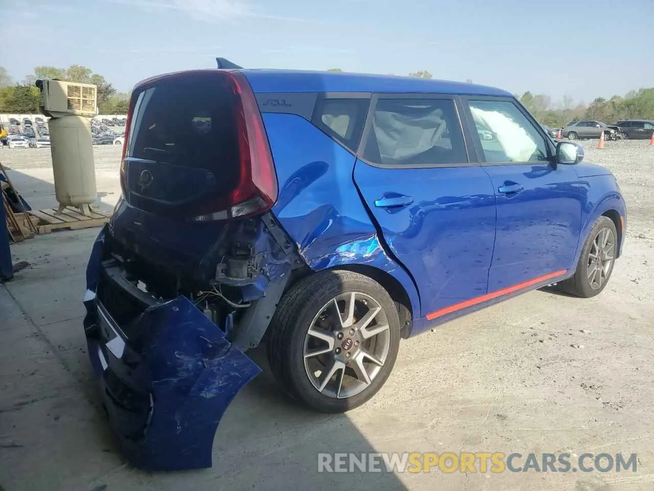 3 Photograph of a damaged car KNDJ63AU1M7791402 KIA SOUL 2021