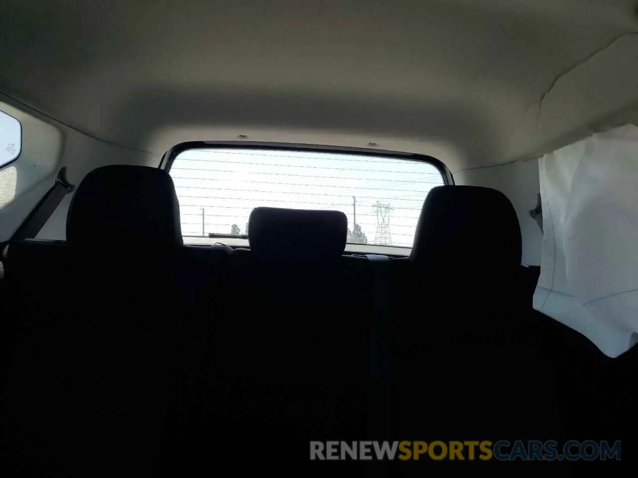 10 Photograph of a damaged car KNDJ63AU2M7767450 KIA SOUL 2021