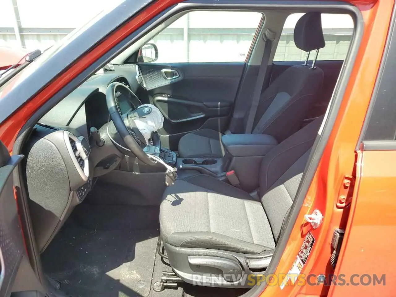 7 Photograph of a damaged car KNDJ63AU9M7142236 KIA SOUL 2021