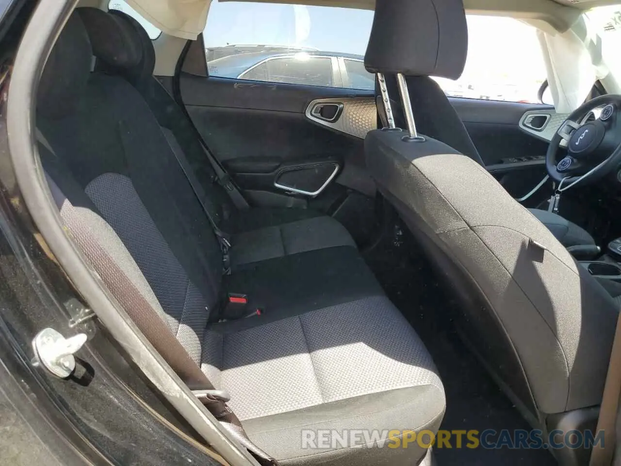 10 Фотография поврежденного автомобиля KNDJ23AU0N7157009 KIA SOUL 2022
