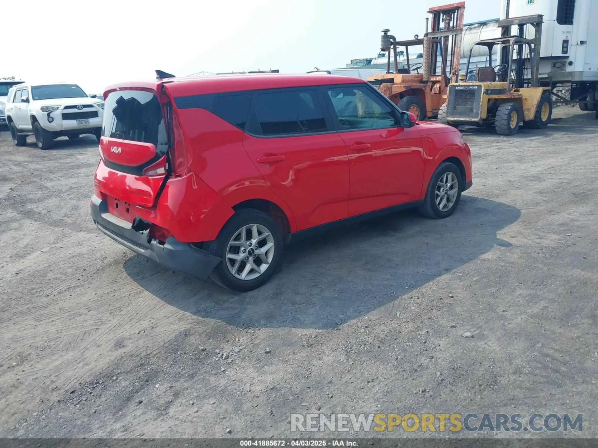 4 Photograph of a damaged car KNDJ23AU0N7165594 KIA SOUL 2022