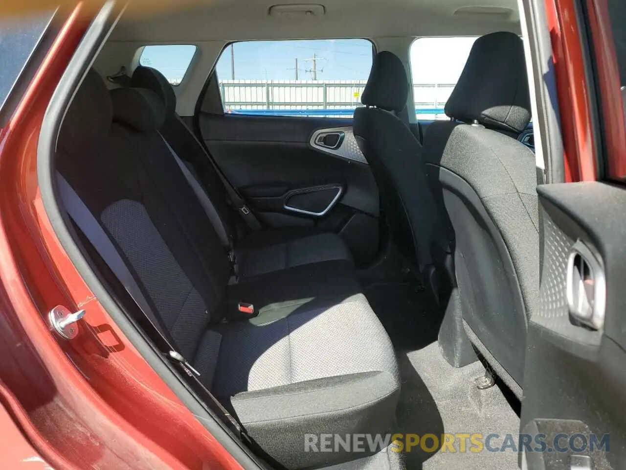 11 Фотография поврежденного автомобиля KNDJ23AU1N7837727 KIA SOUL 2022