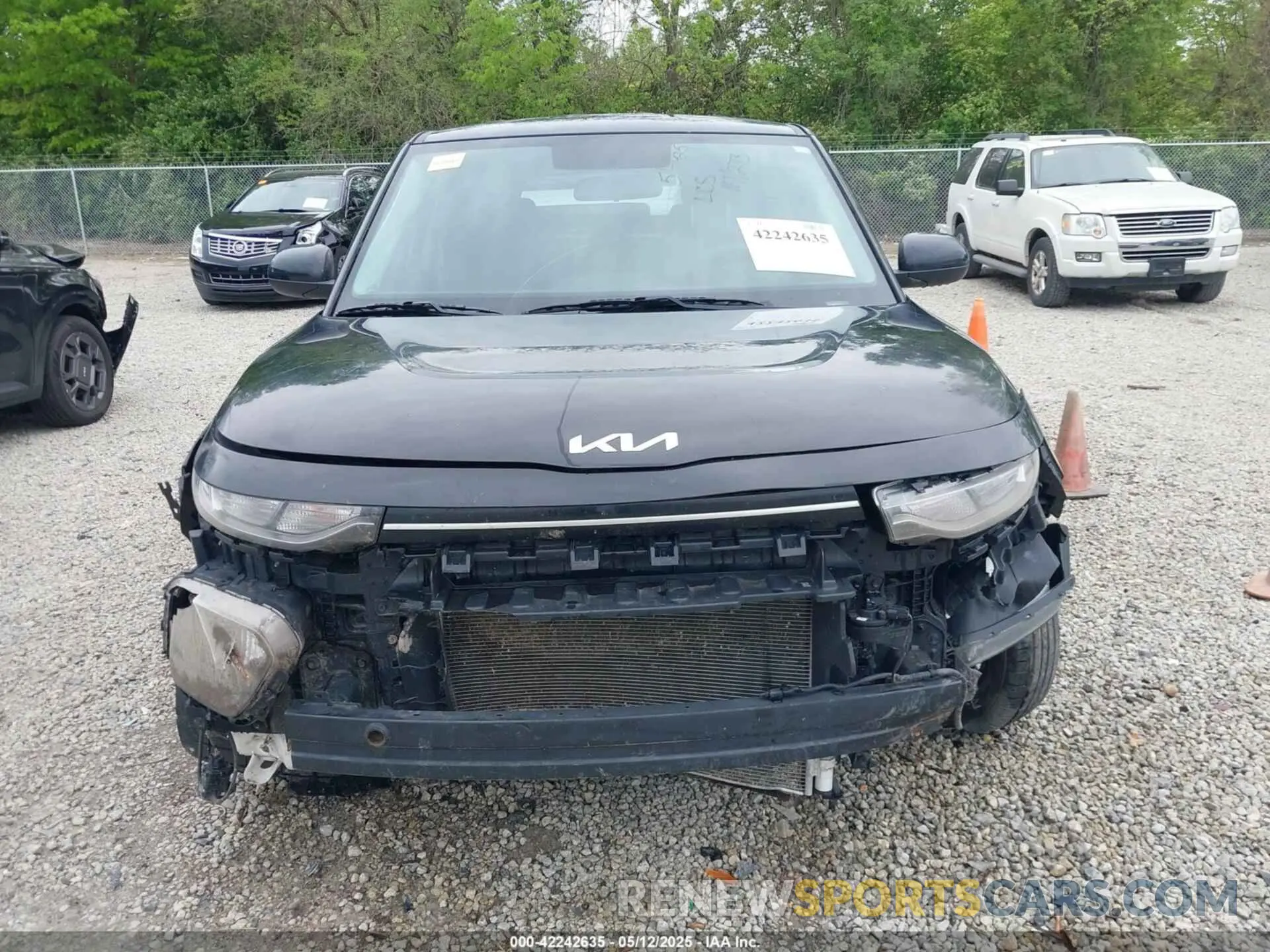 13 Photograph of a damaged car KNDJ23AU2N7150711 KIA SOUL 2022