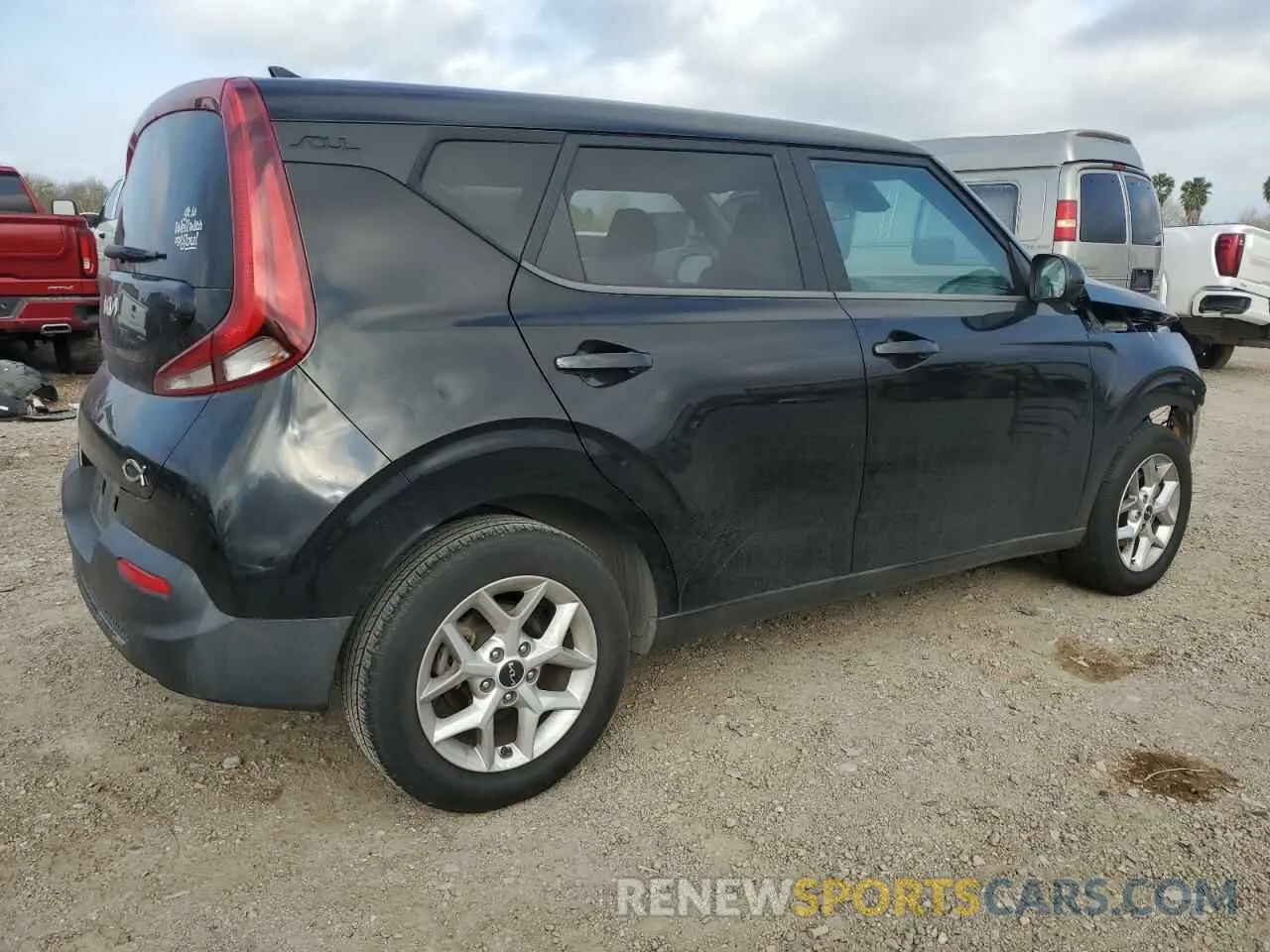 3 Photograph of a damaged car KNDJ23AU2N7160543 KIA SOUL 2022