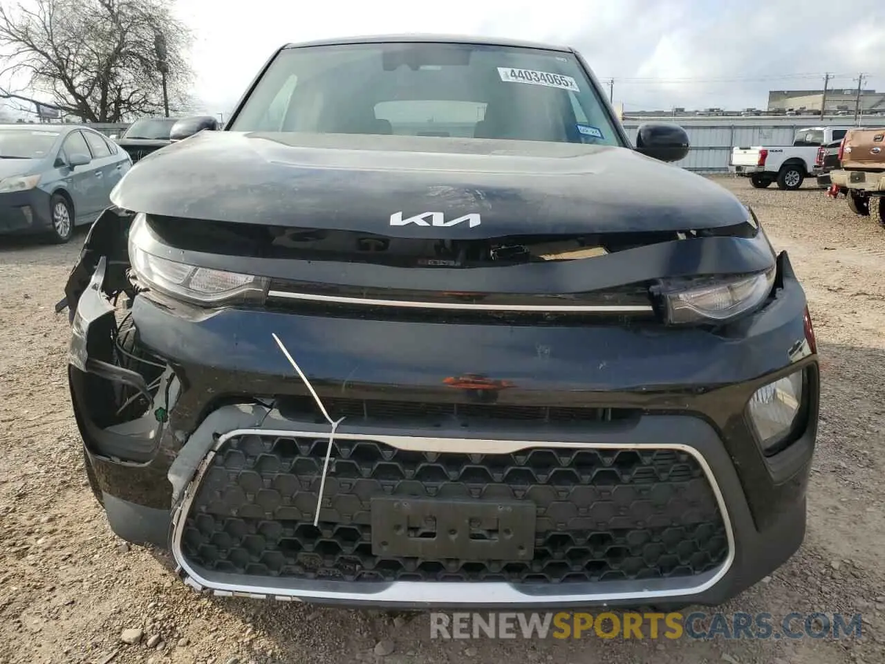5 Photograph of a damaged car KNDJ23AU2N7160543 KIA SOUL 2022
