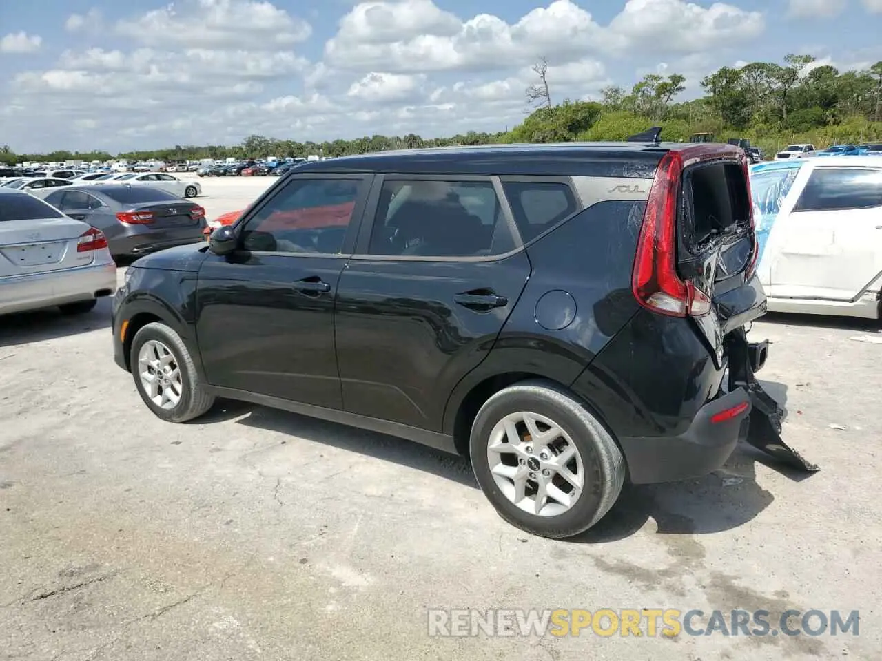 2 Фотография поврежденного автомобиля KNDJ23AU2N7811184 KIA SOUL 2022
