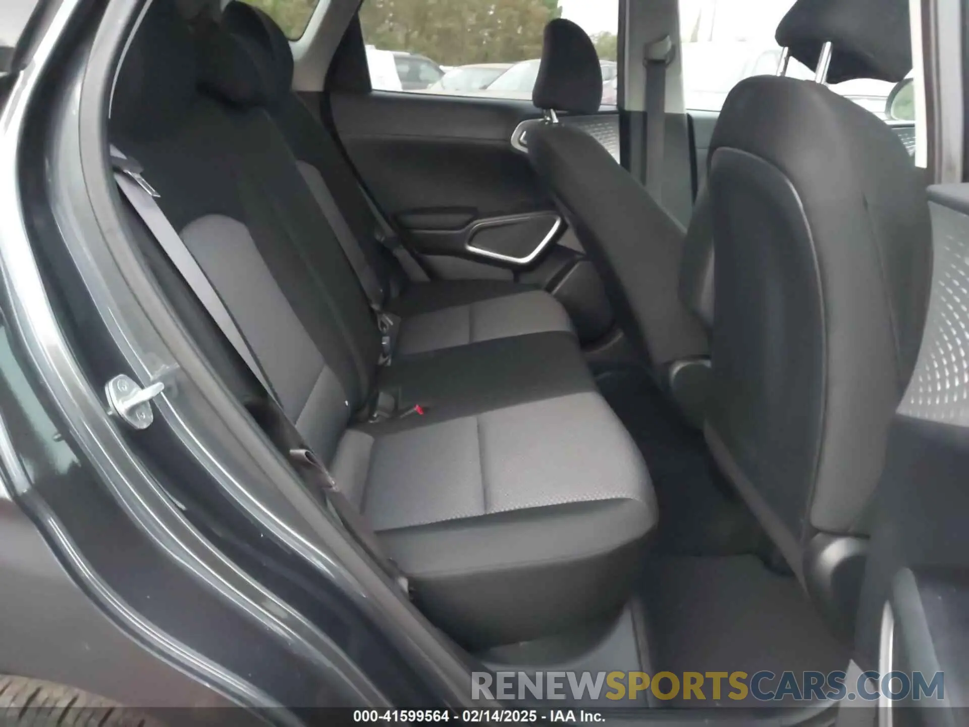 8 Фотография поврежденного автомобиля KNDJ23AU2N7836750 KIA SOUL 2022