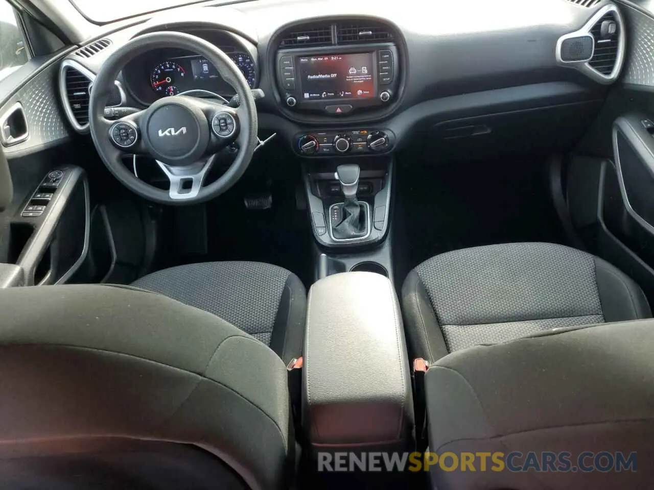 8 Фотография поврежденного автомобиля KNDJ23AU3N7807287 KIA SOUL 2022