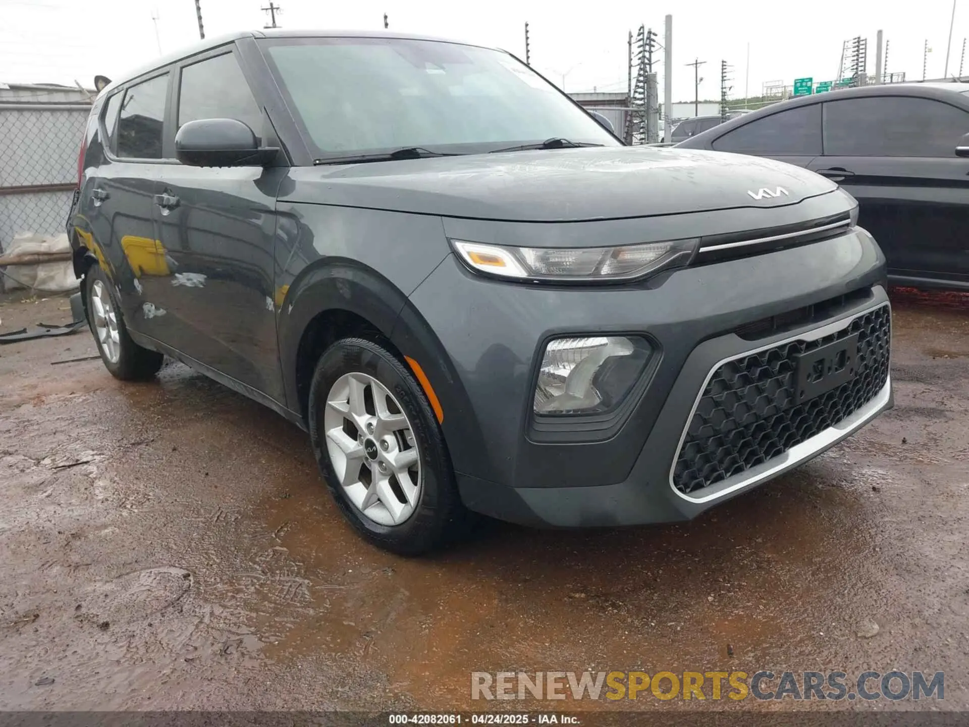 1 Фотография поврежденного автомобиля KNDJ23AU3N7810674 KIA SOUL 2022