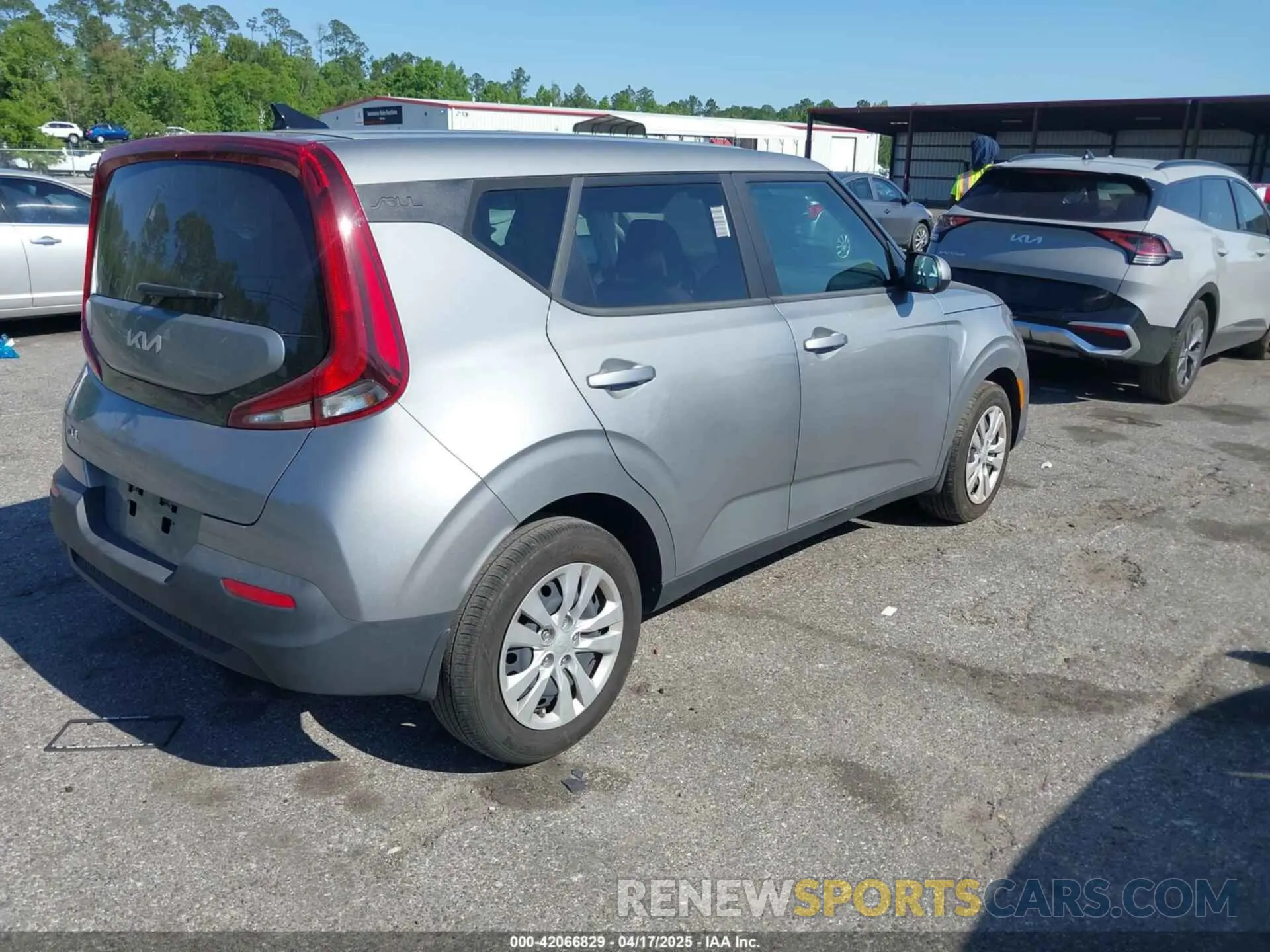 4 Photograph of a damaged car KNDJ23AU3N7836692 KIA SOUL 2022