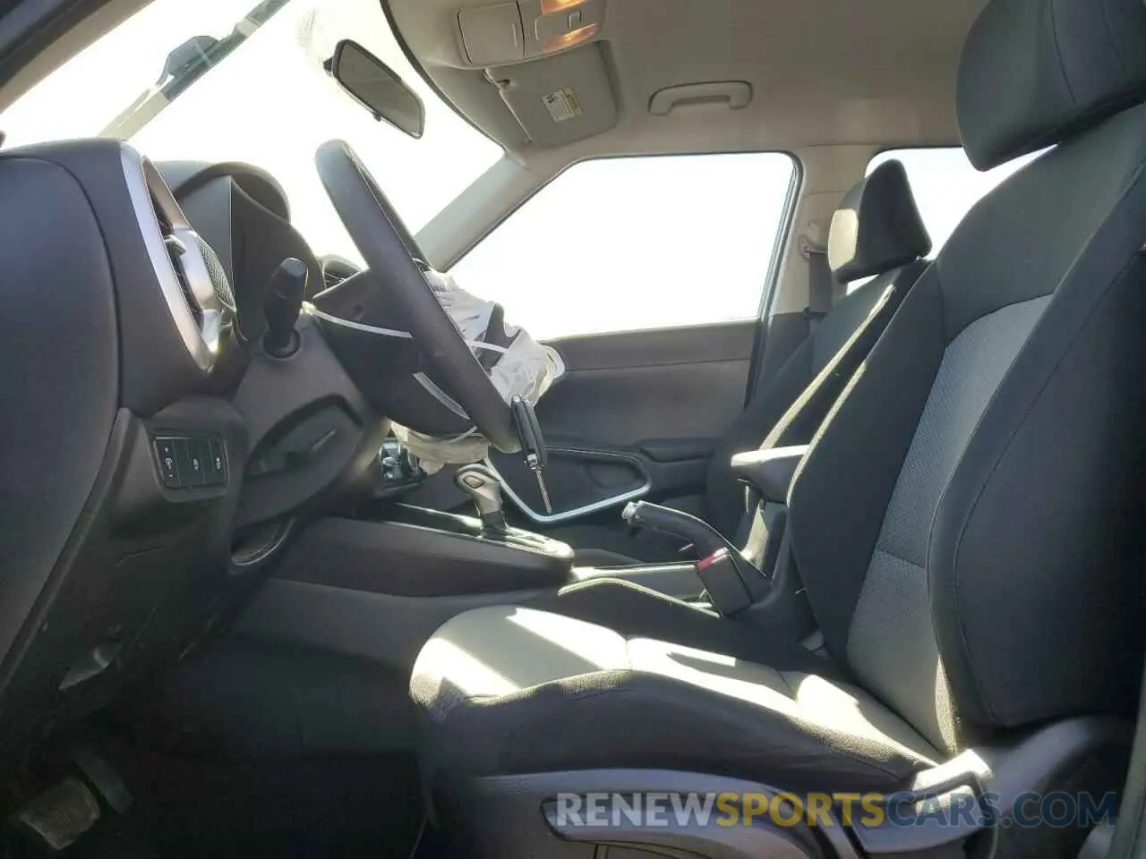 7 Photograph of a damaged car KNDJ23AU4N7178218 KIA SOUL 2022