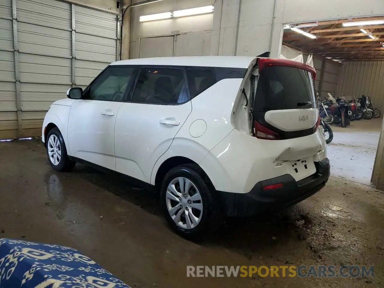 2 Photograph of a damaged car KNDJ23AU5N7182536 KIA SOUL 2022