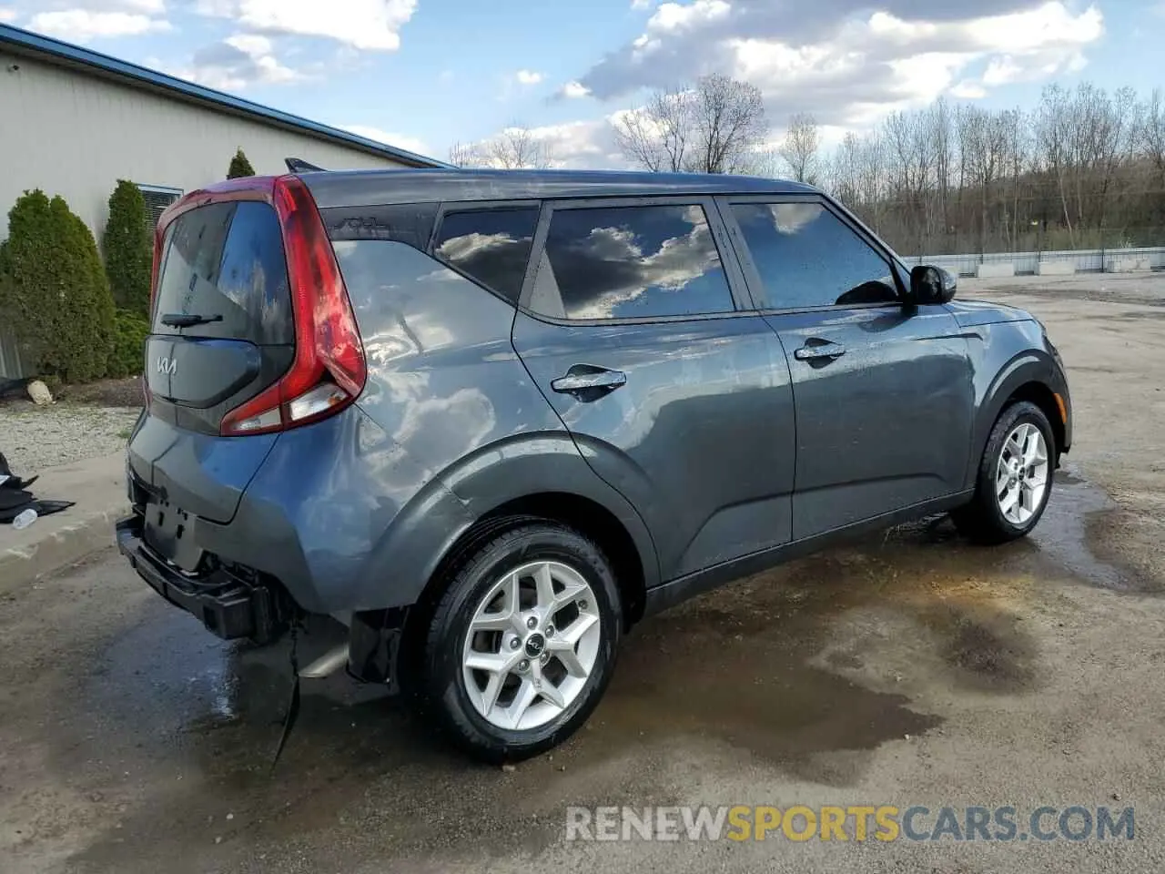3 Photograph of a damaged car KNDJ23AU5N7816783 KIA SOUL 2022