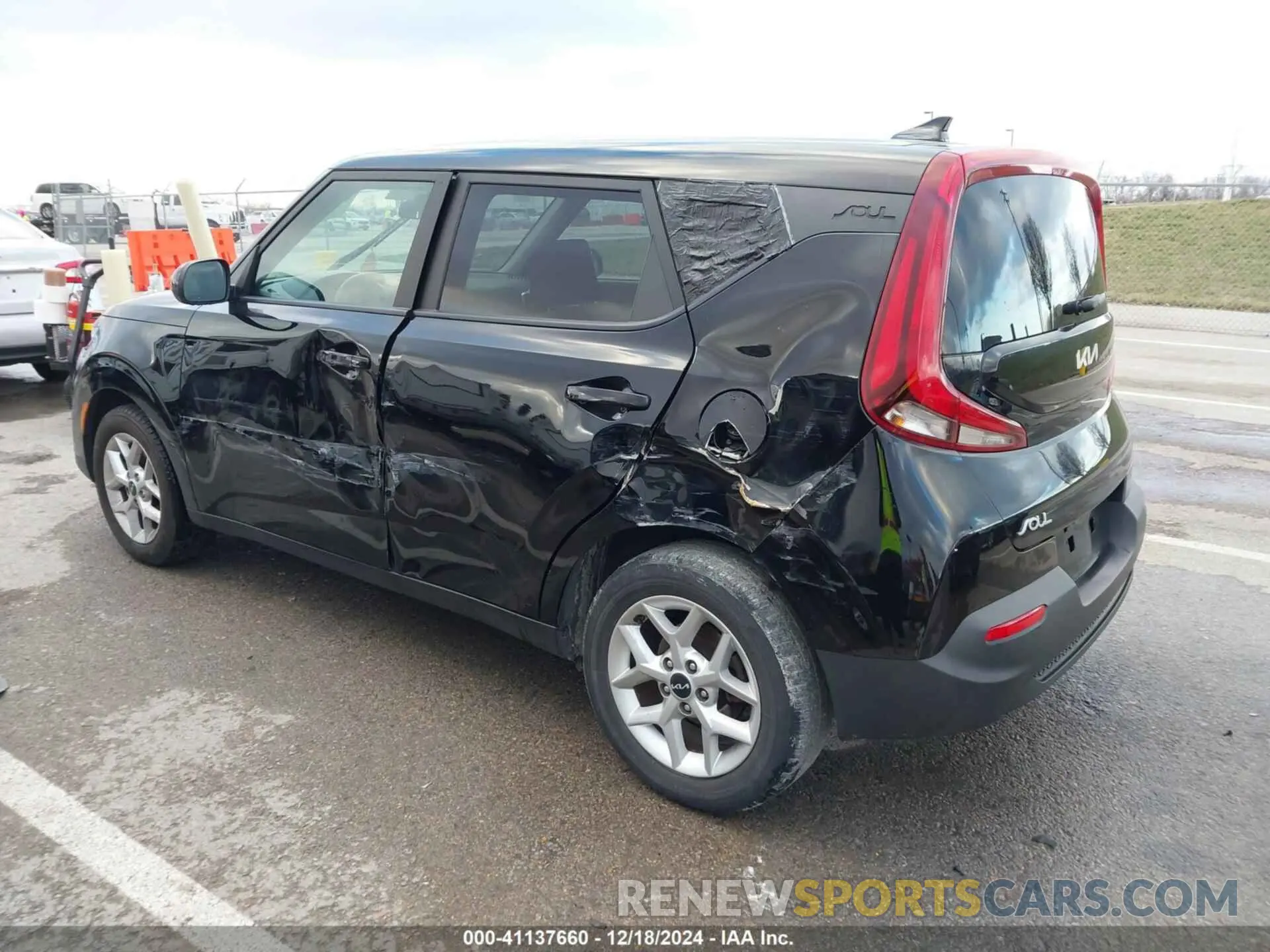 3 Photograph of a damaged car KNDJ23AU7N7163132 KIA SOUL 2022
