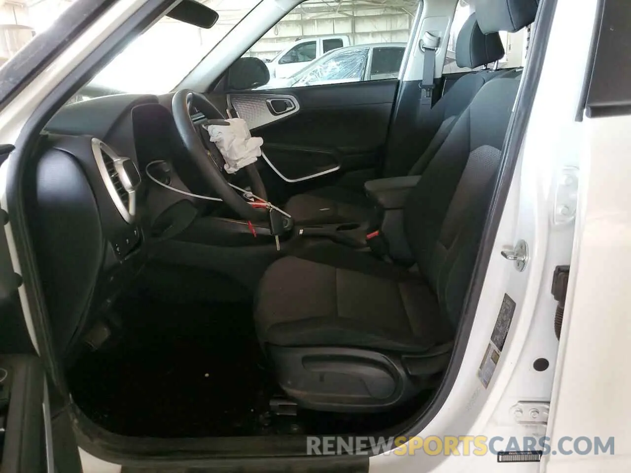 7 Photograph of a damaged car KNDJ23AU7N7805669 KIA SOUL 2022
