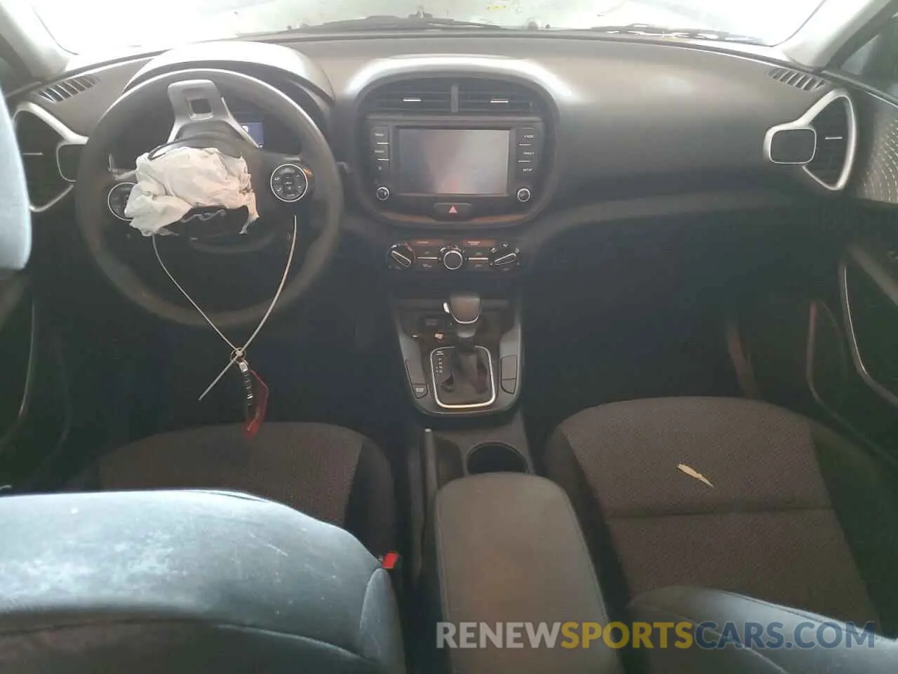 8 Photograph of a damaged car KNDJ23AU7N7805669 KIA SOUL 2022