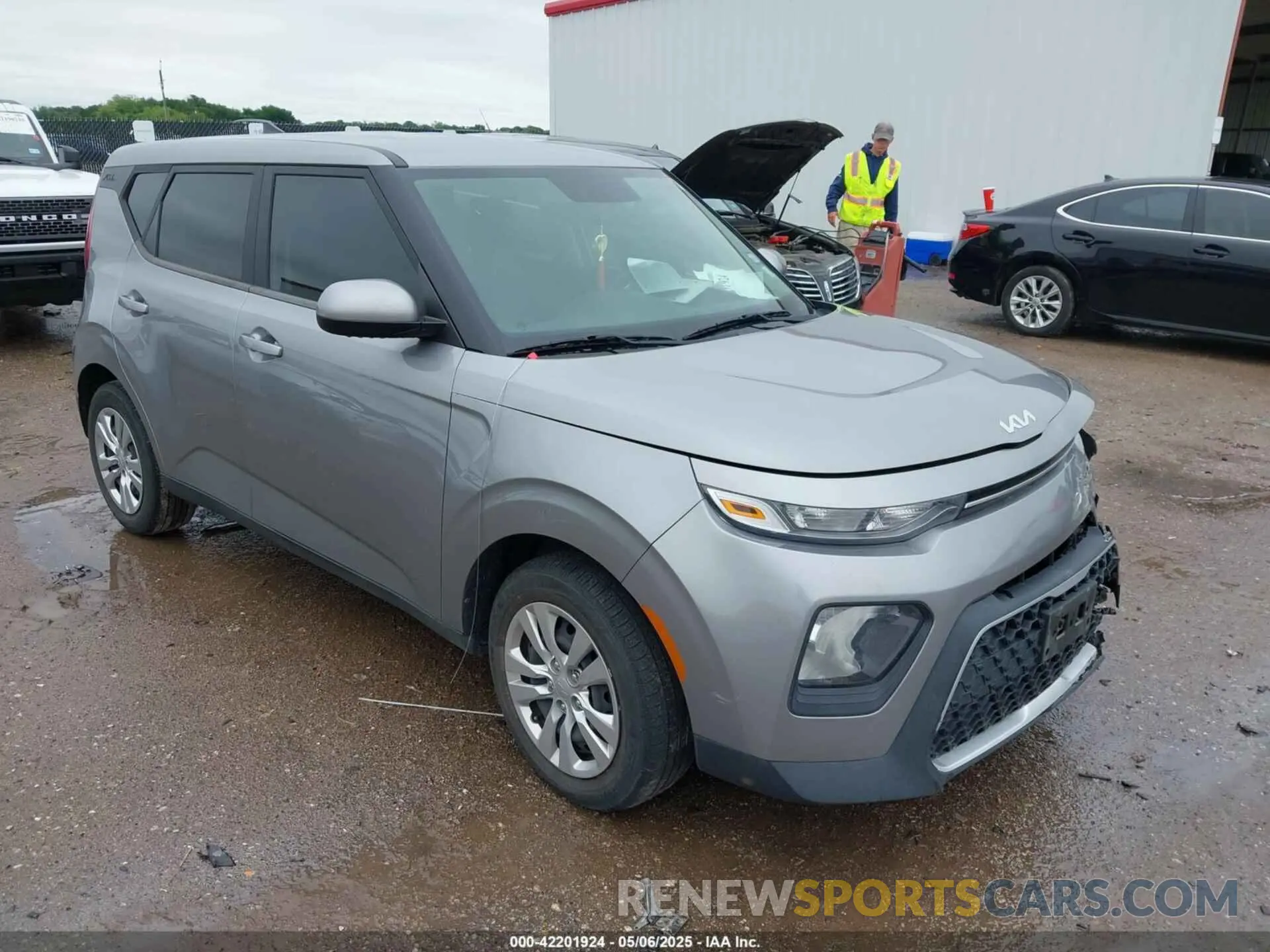 1 Photograph of a damaged car KNDJ23AU7N7809978 KIA SOUL 2022